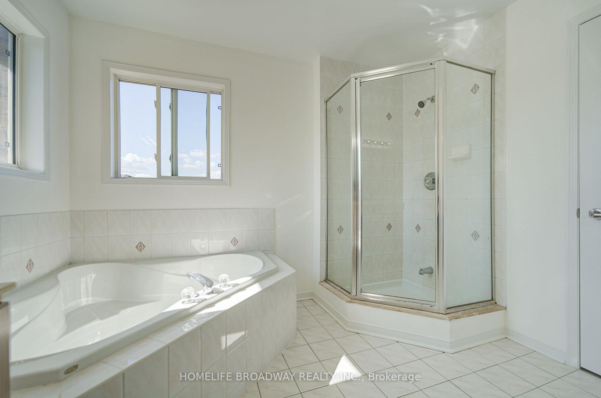 Photo 32 of 16 Raymond Bartlett Avenue, Markham, Village Green-South Unionville — HOMEH