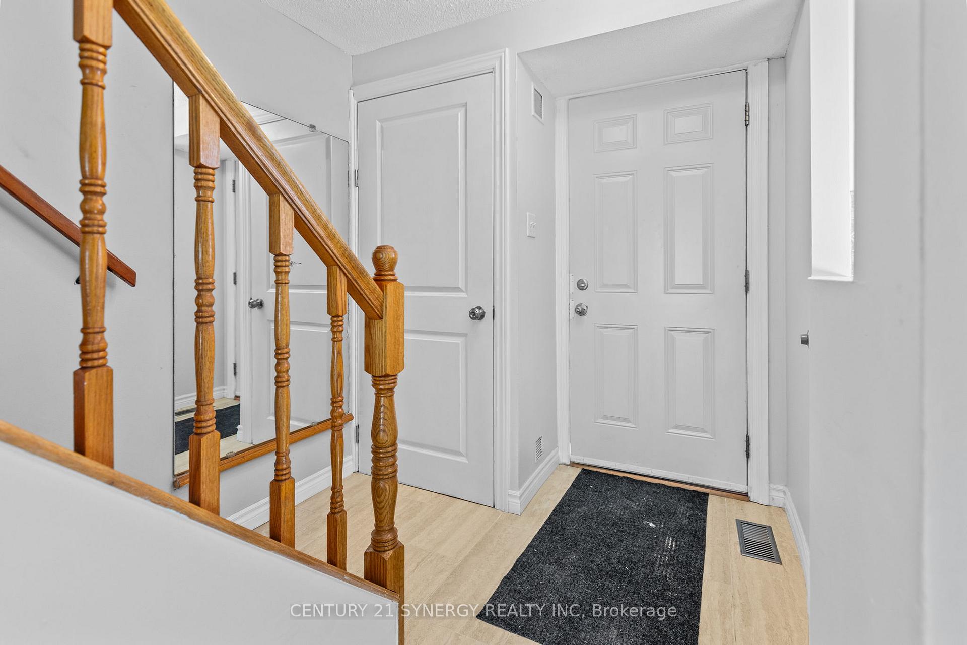 Photo 5 of Unit C, 1472 Heatherington Road, Ottawa, Heron Gate/Industrial Park — HOMEH