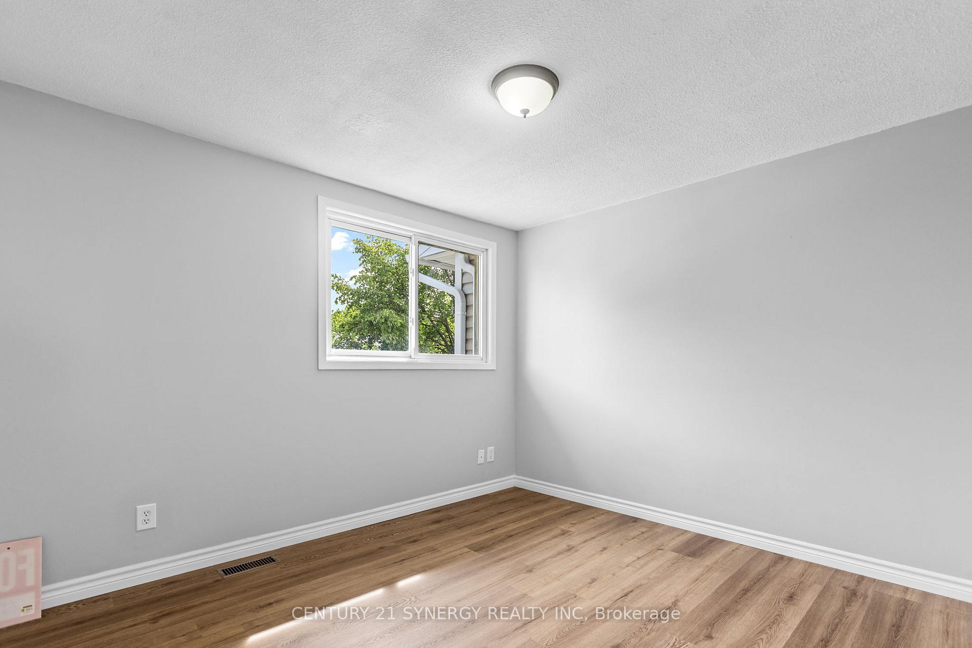 Photo 18 of Unit C, 1472 Heatherington Road, Ottawa, Heron Gate/Industrial Park — HOMEH