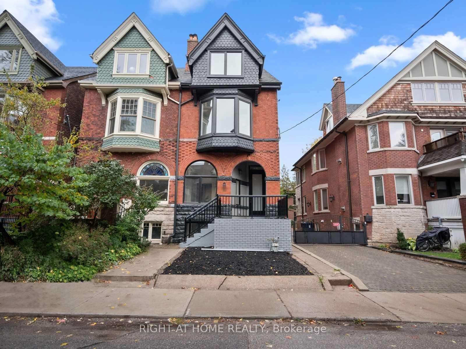 Photo 1 of Unit Unit 1, 94 Concord Avenue E, Toronto, Palmerston-Little Italy — HOMEH