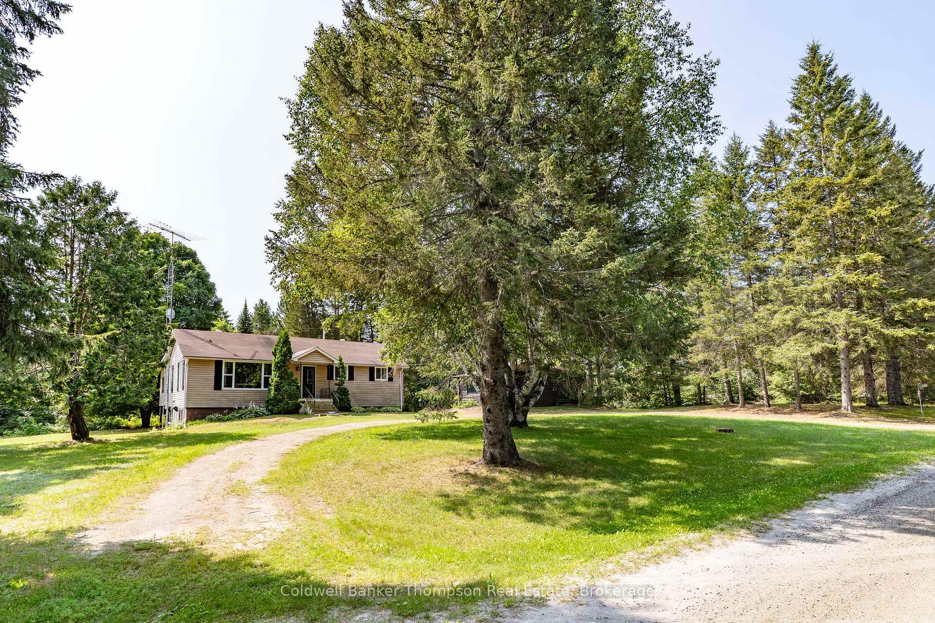 Photo 3 of 245 James Camp Road, Burk's Falls — HOMEH