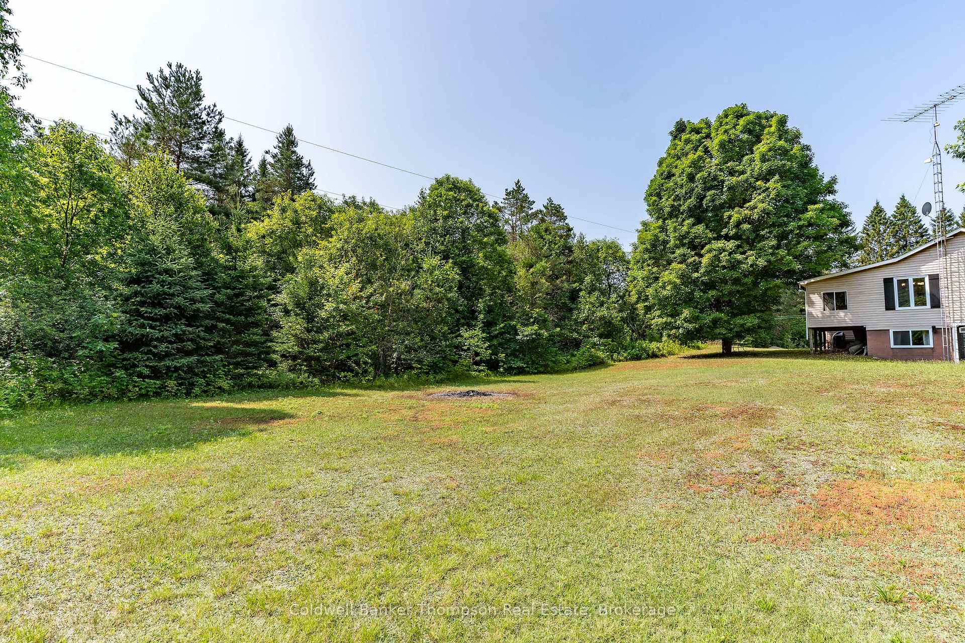 Photo 5 of 245 James Camp Road, Burk's Falls — HOMEH