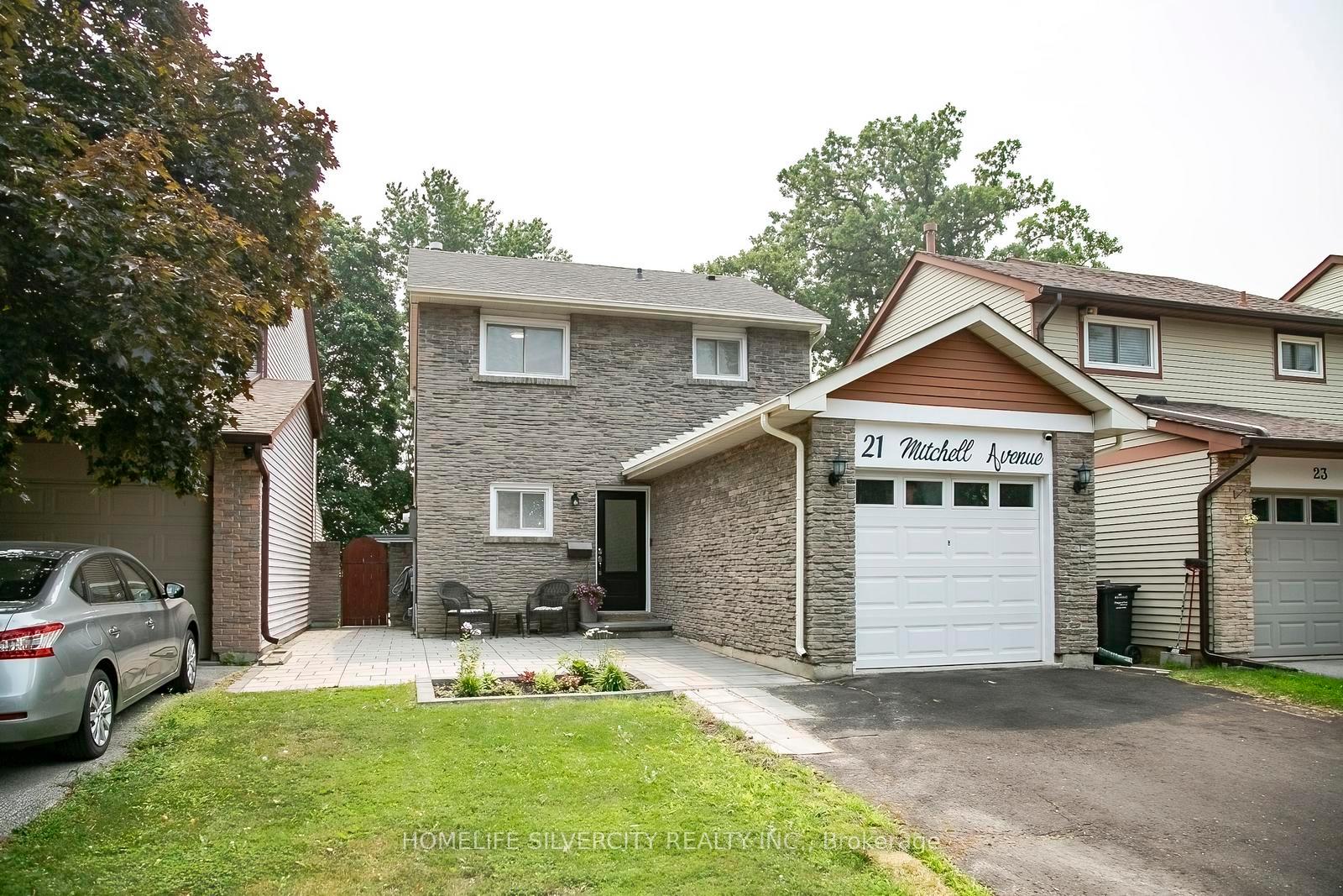 Photo 2 of 21 Mitchell Avenue, Brampton, Heart Lake West — HOMEH