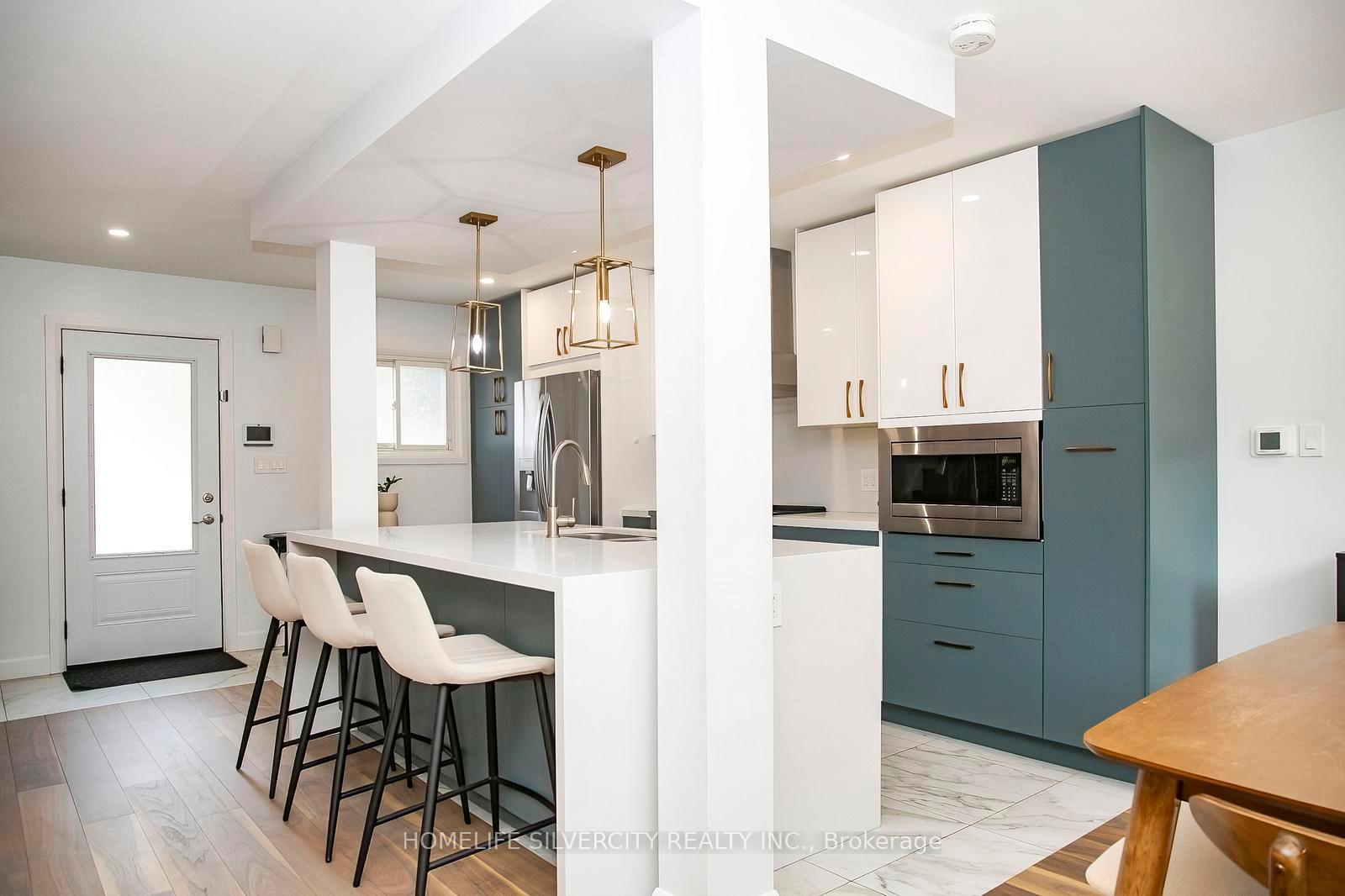 Photo 16 of 21 Mitchell Avenue, Brampton, Heart Lake West — HOMEH
