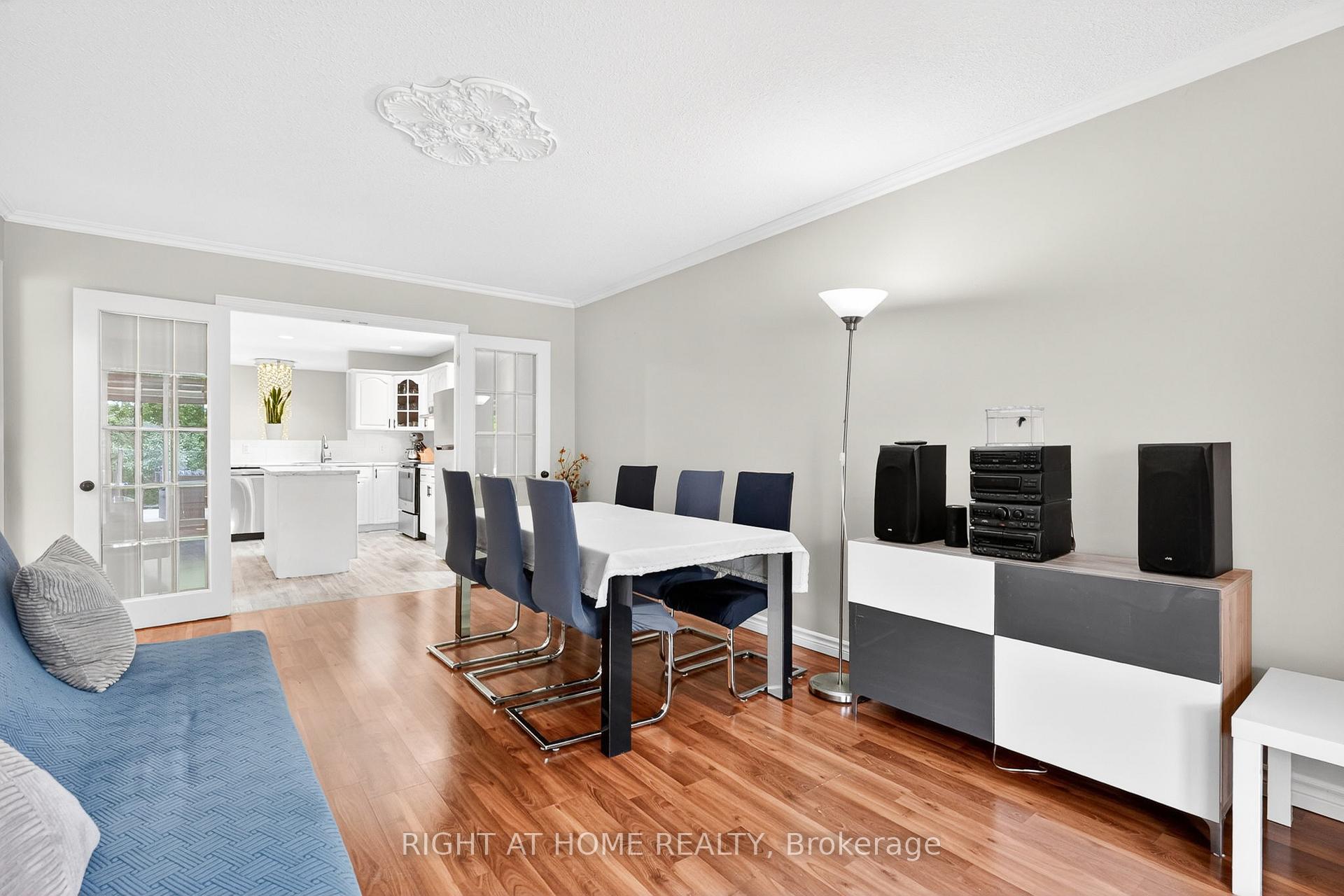 Photo 15 of 5524 Fraser Street, Niagara Falls, Cherrywood — HOMEH