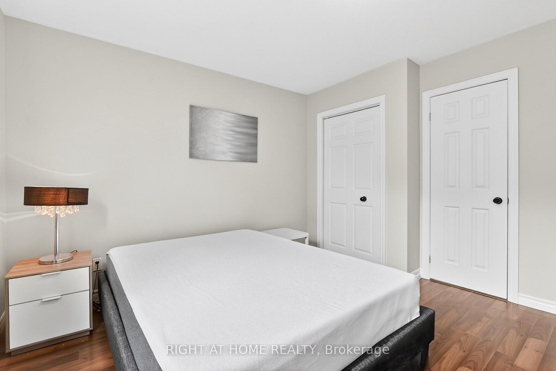 Photo 18 of 5524 Fraser Street, Niagara Falls, Cherrywood — HOMEH