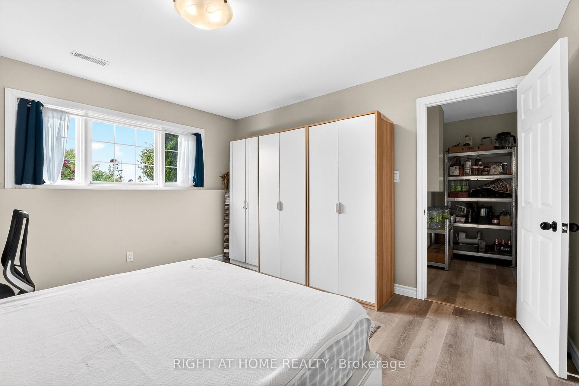 Photo 39 of 5524 Fraser Street, Niagara Falls, Cherrywood — HOMEH