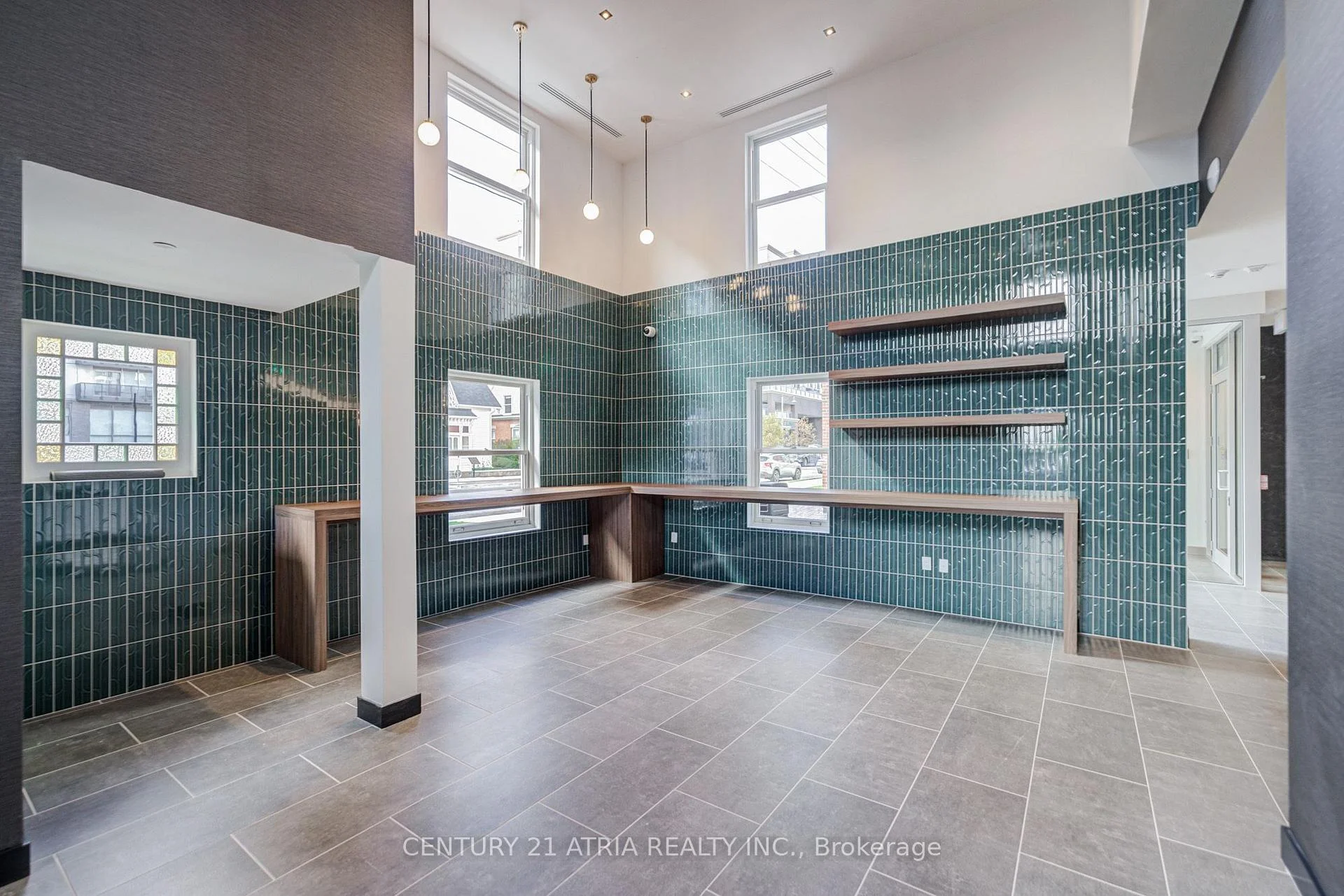Photo 22 of Unit 406, 2475 Old Bronte Road, Oakville, Westmount — HOMEH