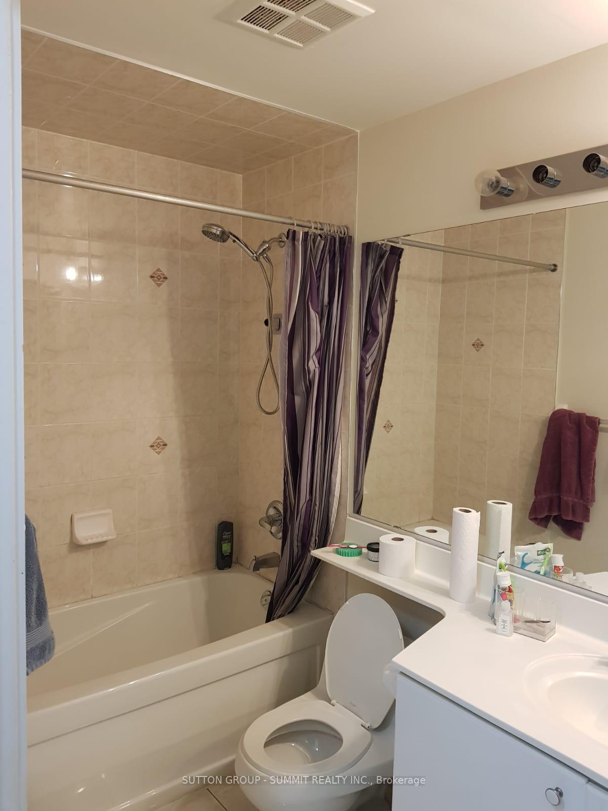 Photo 3 of Unit 1008, 90 Absolute Avenue, Mississauga, City Centre — HOMEH