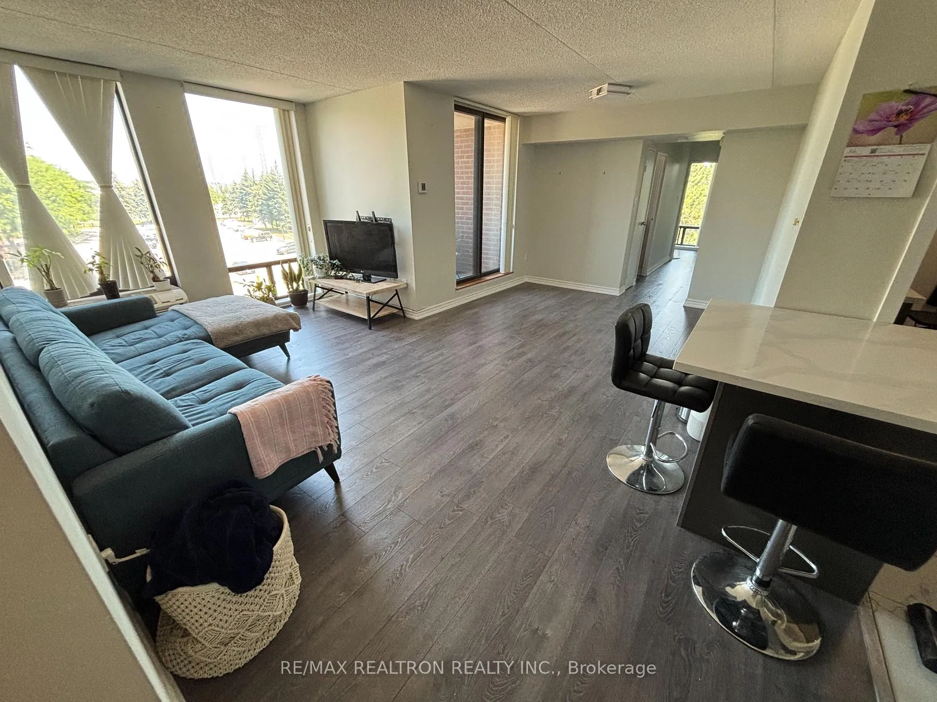 Photo 4 of Unit 405, 1540 Pickering Parkway, Pickering, Town Centre — HOMEH