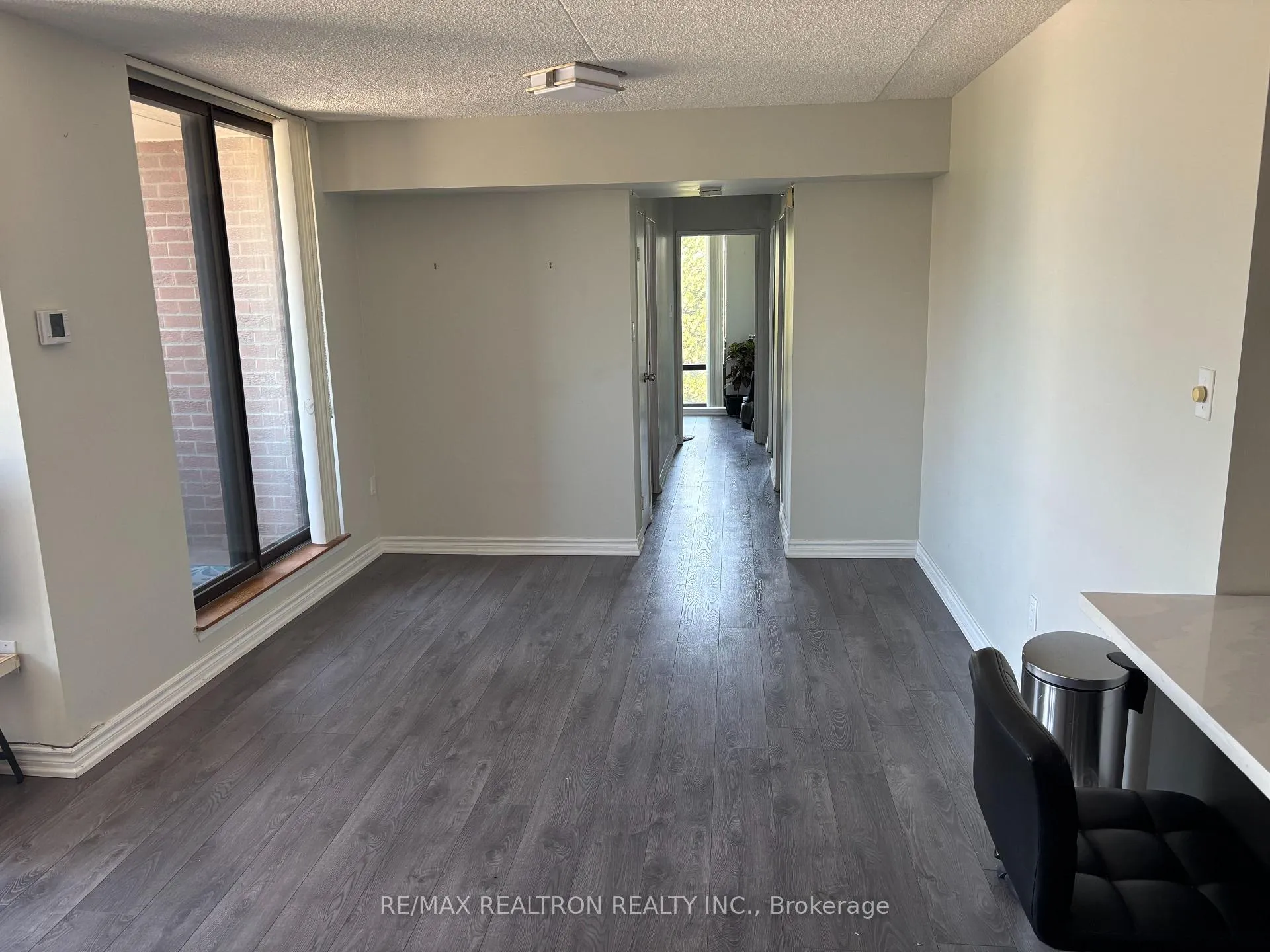 Photo 5 of Unit 405, 1540 Pickering Parkway, Pickering, Town Centre — HOMEH