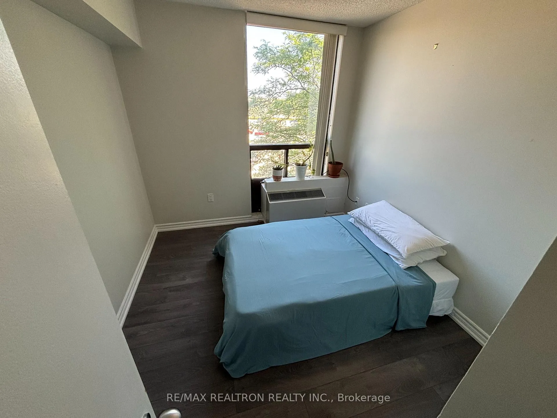 Photo 9 of Unit 405, 1540 Pickering Parkway, Pickering, Town Centre — HOMEH