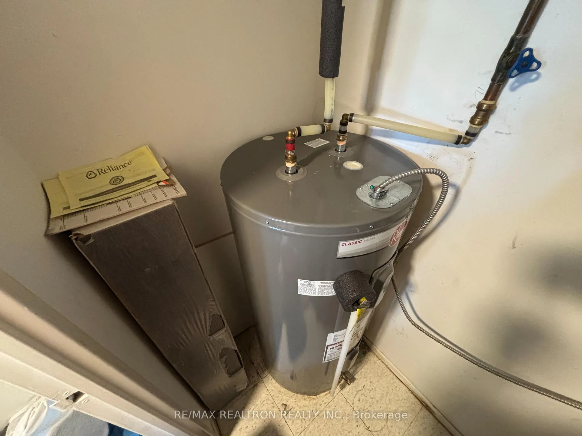 Photo 16 of Unit 405, 1540 Pickering Parkway, Pickering, Town Centre — HOMEH