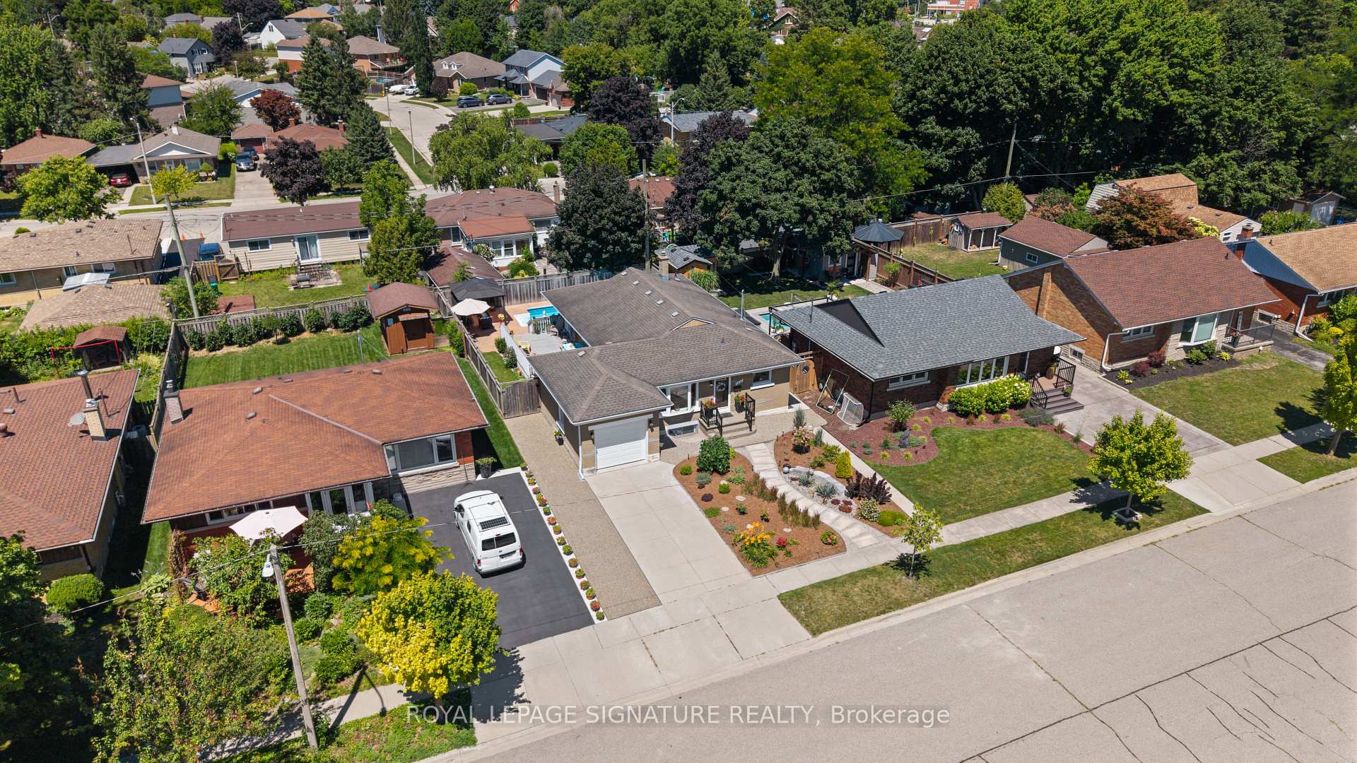 Photo 4 of 1037 Clare Avenue, Cambridge, Preston Centre — HOMEH
