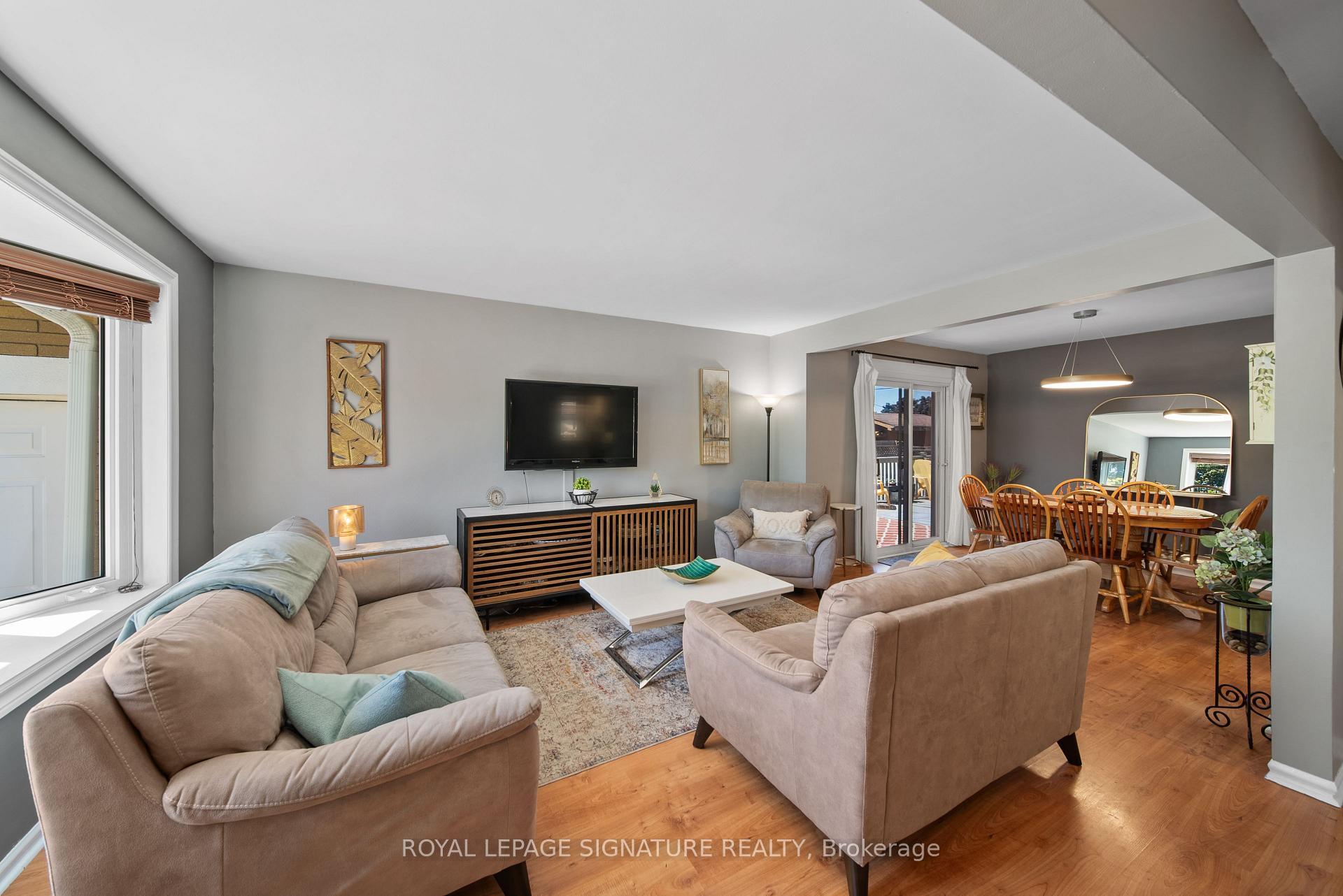Photo 25 of 1037 Clare Avenue, Cambridge, Preston Centre — HOMEH