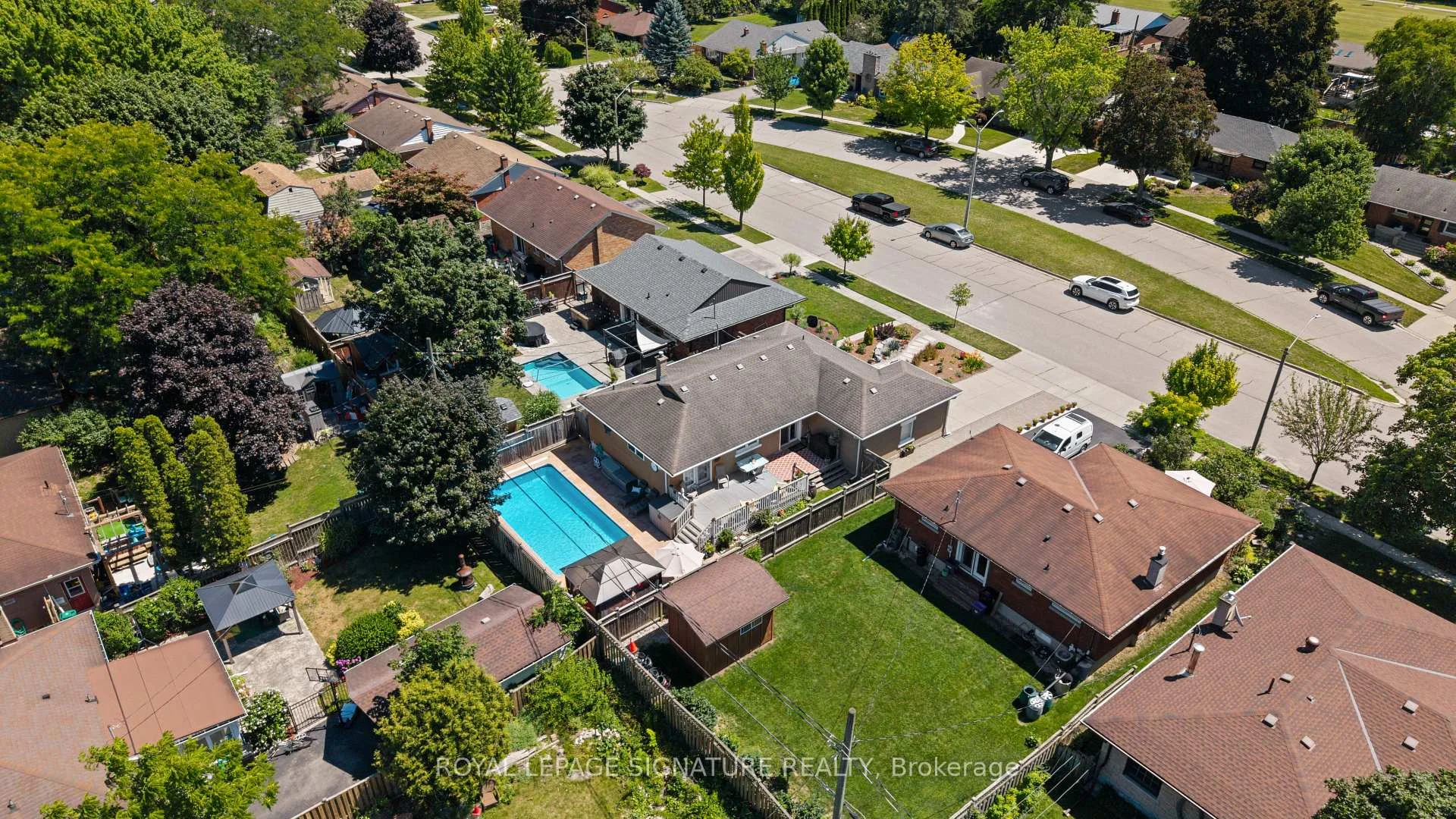 Photo 7 of 1037 Clare Avenue, Cambridge, Preston Centre — HOMEH