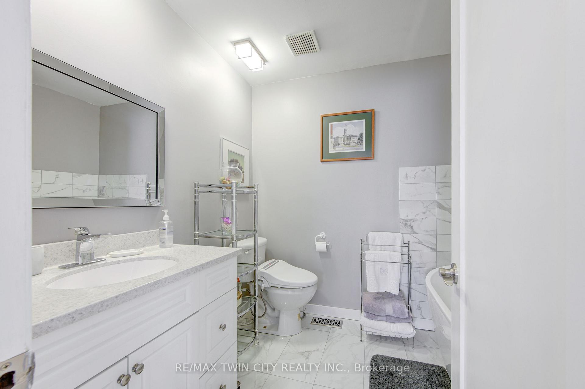 Photo 28 of 186 Shuh Avenue, Kitchener, Stanley Park — HOMEH