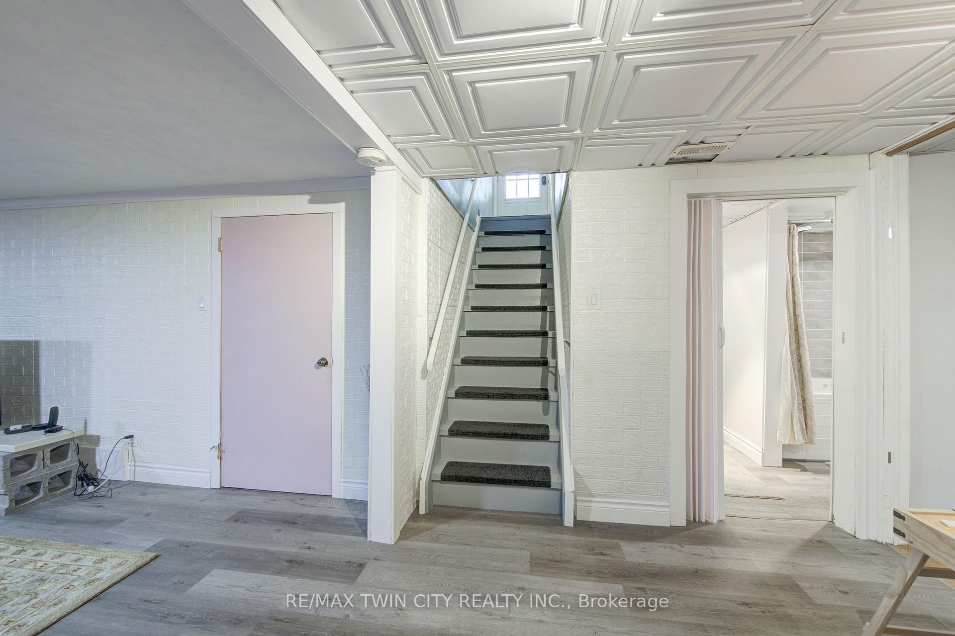 Photo 31 of 186 Shuh Avenue, Kitchener, Stanley Park — HOMEH