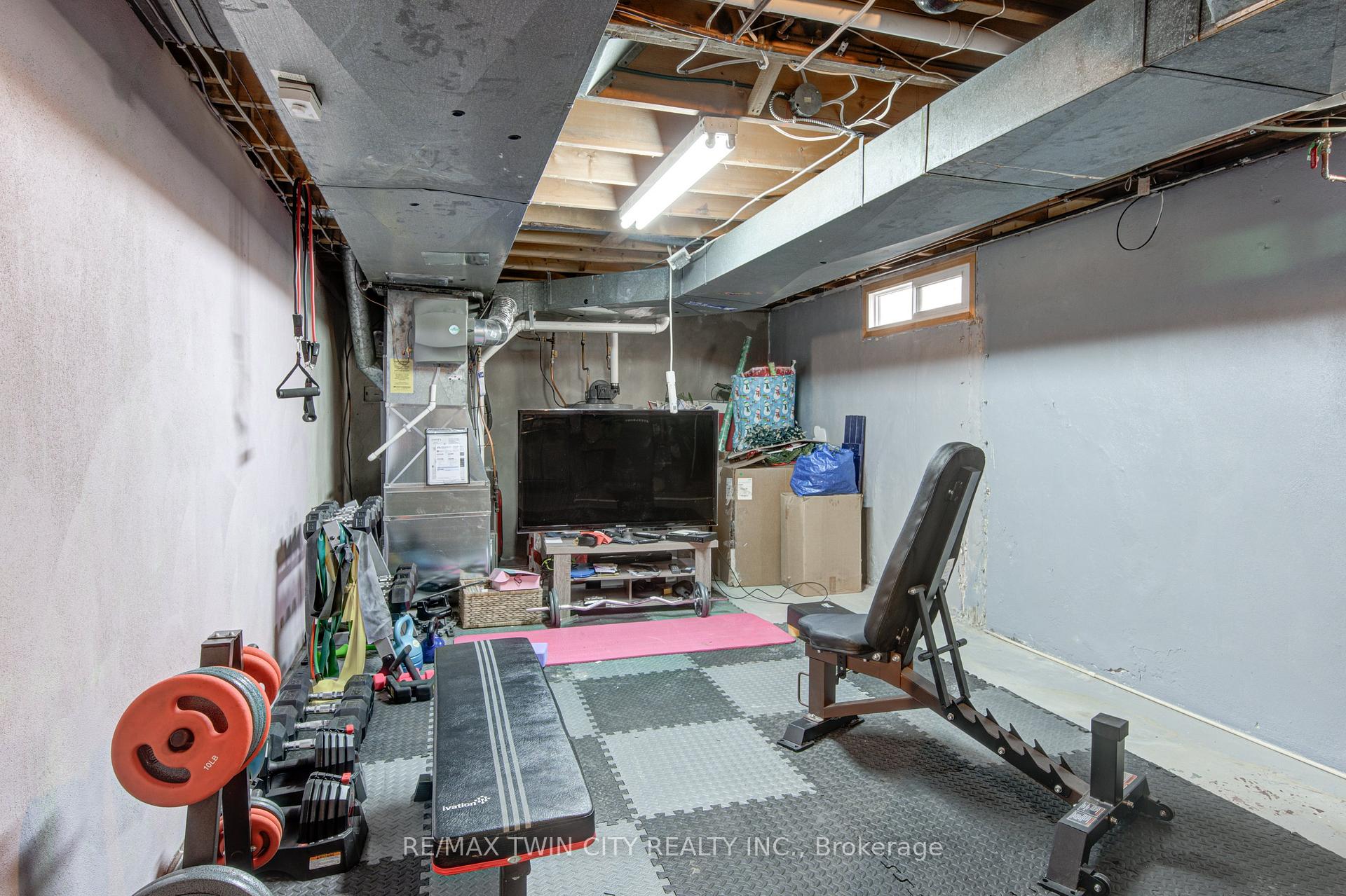 Photo 37 of 186 Shuh Avenue, Kitchener, Stanley Park — HOMEH