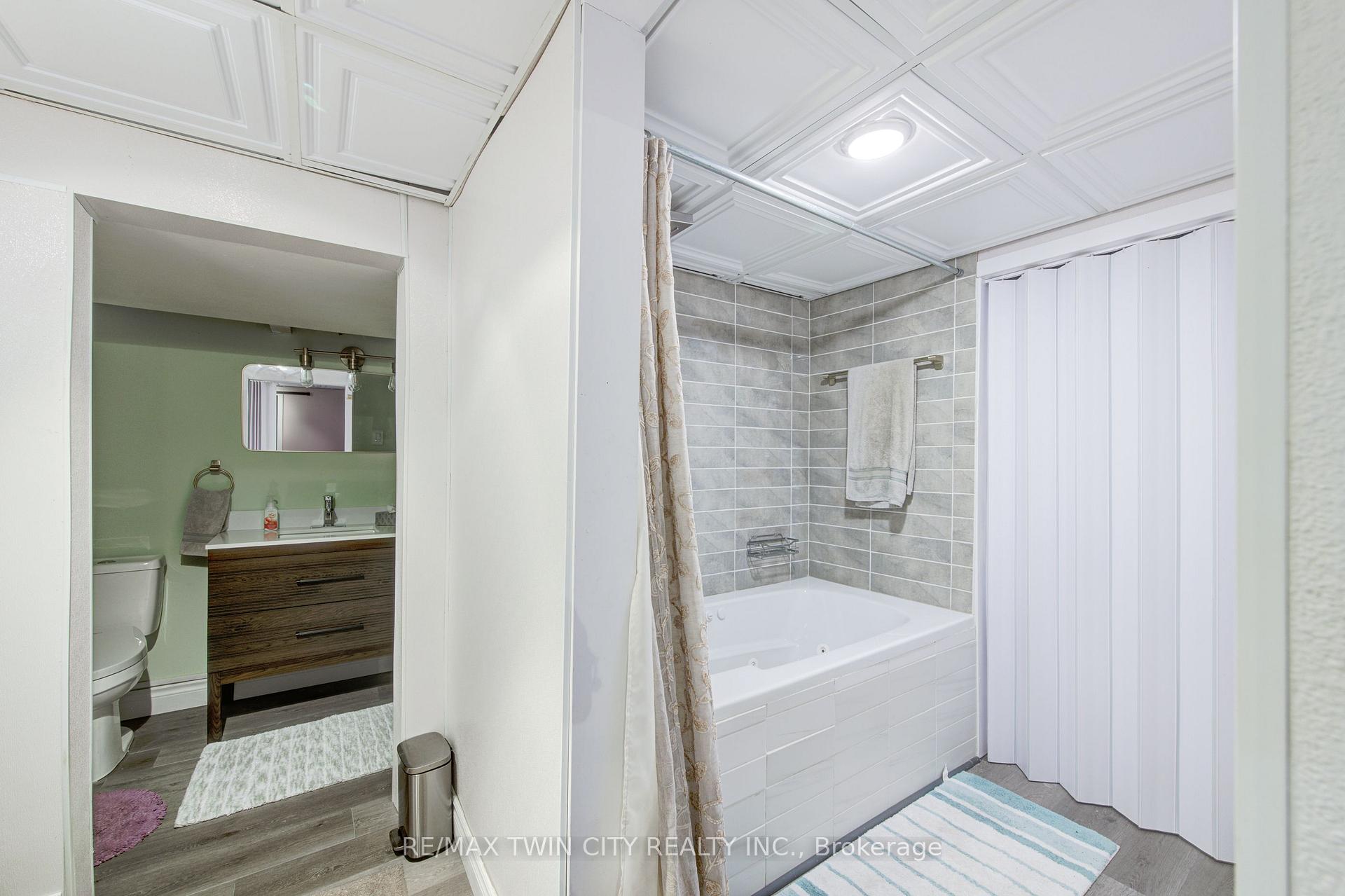 Photo 38 of 186 Shuh Avenue, Kitchener, Stanley Park — HOMEH