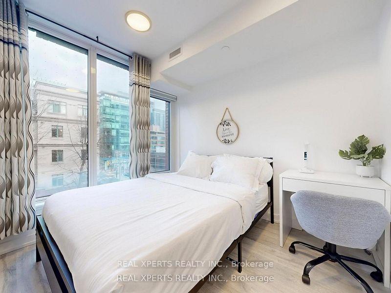 Photo 10 of Unit 404, 2 Augusta Avenue, Toronto, Waterfront Communities — HOMEH