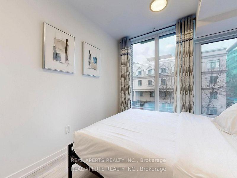 Photo 11 of Unit 404, 2 Augusta Avenue, Toronto, Waterfront Communities — HOMEH