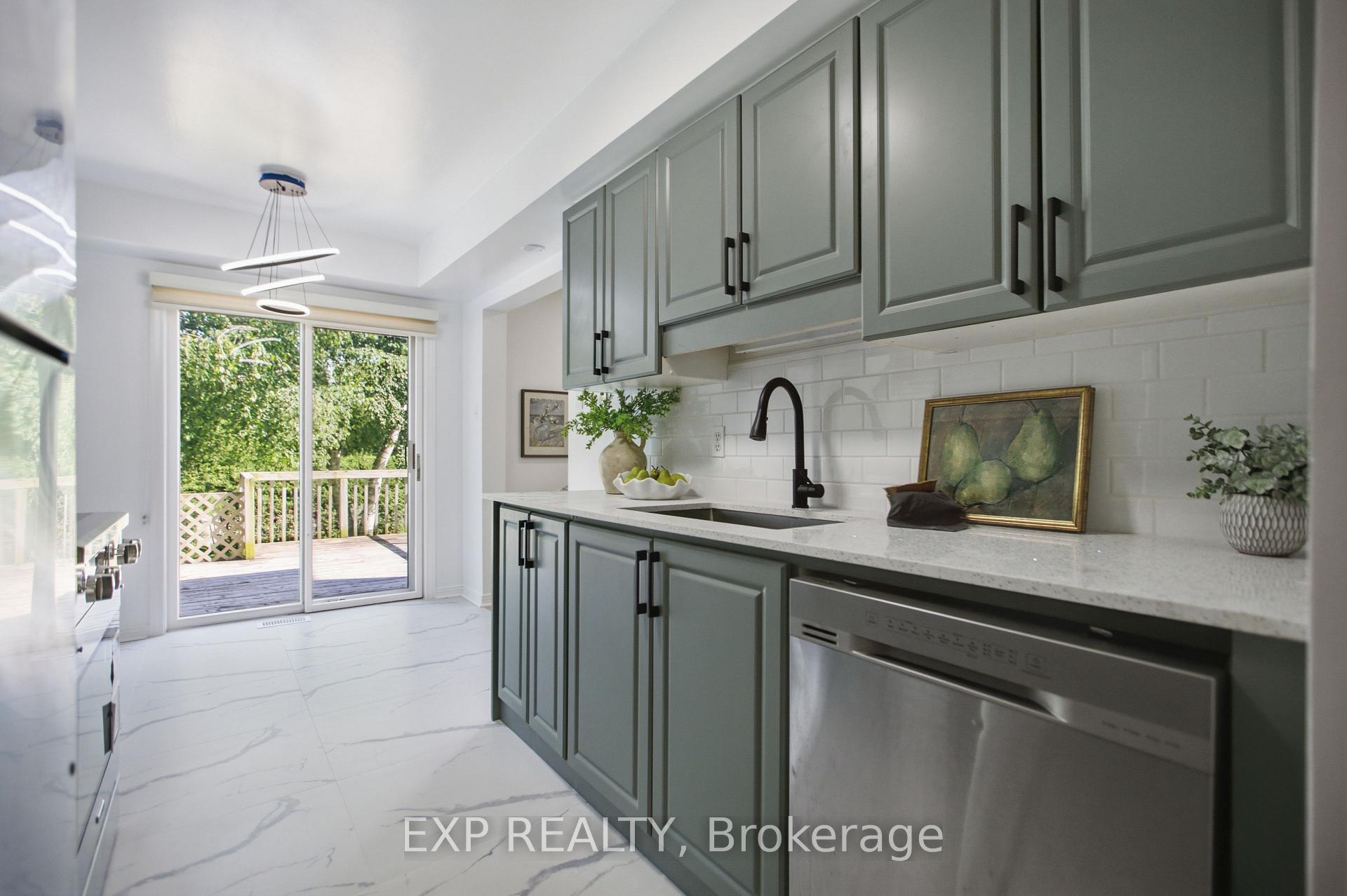 Photo 5 of 17 Kathleen Crescent, Ottawa, Stittsville (Central) — HOMEH