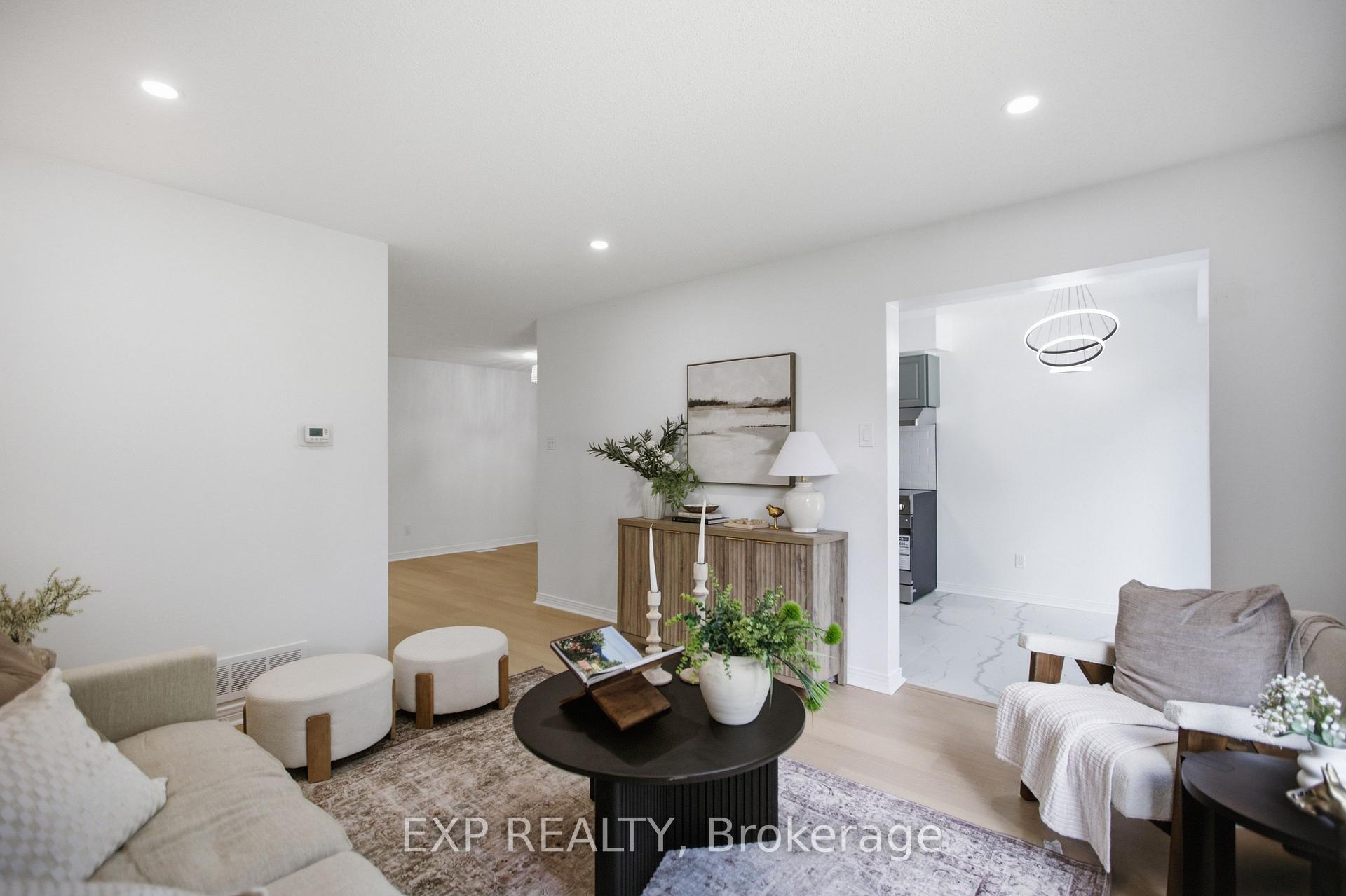 Photo 9 of 17 Kathleen Crescent, Ottawa, Stittsville (Central) — HOMEH