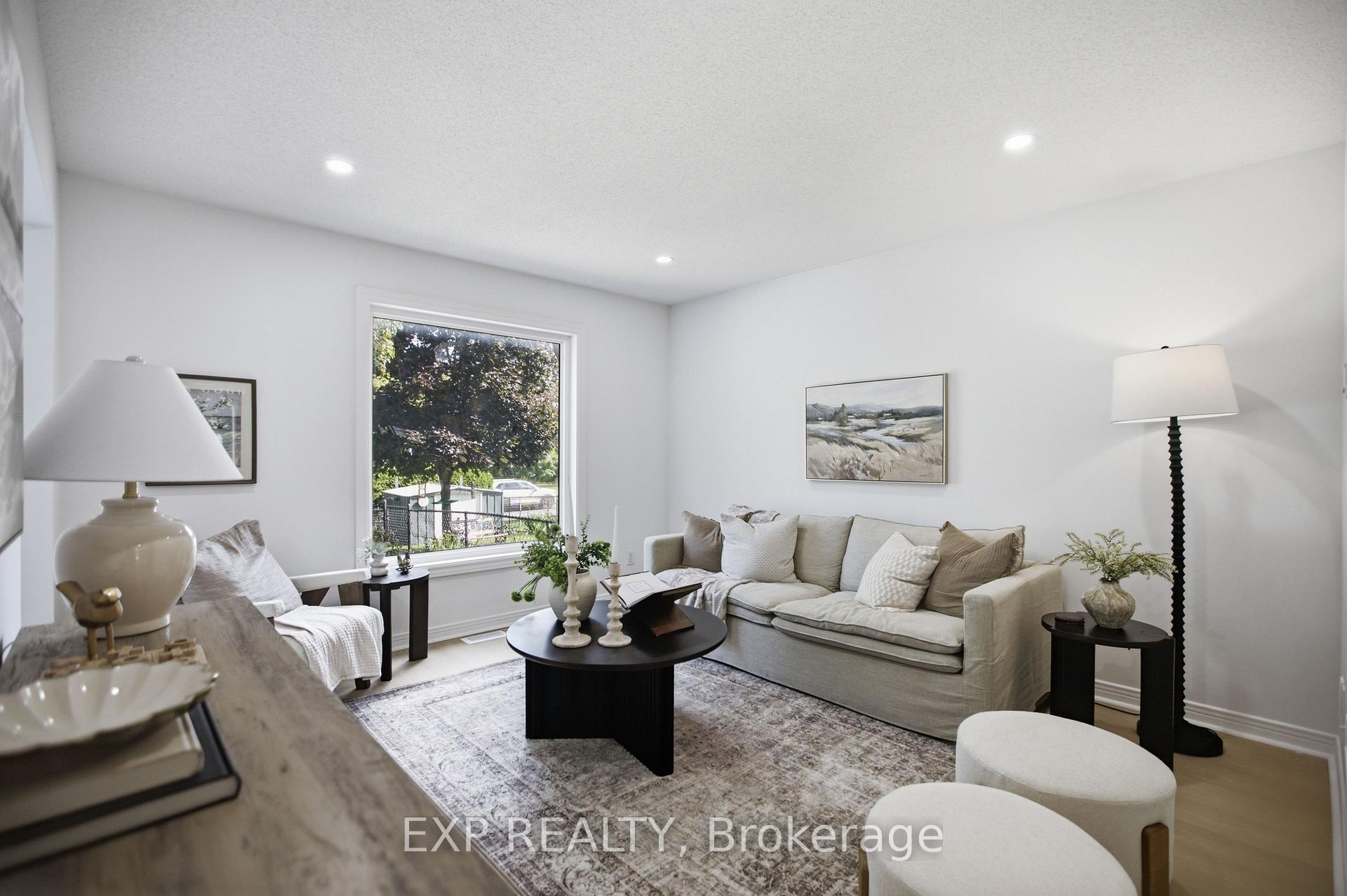Photo 10 of 17 Kathleen Crescent, Ottawa, Stittsville (Central) — HOMEH