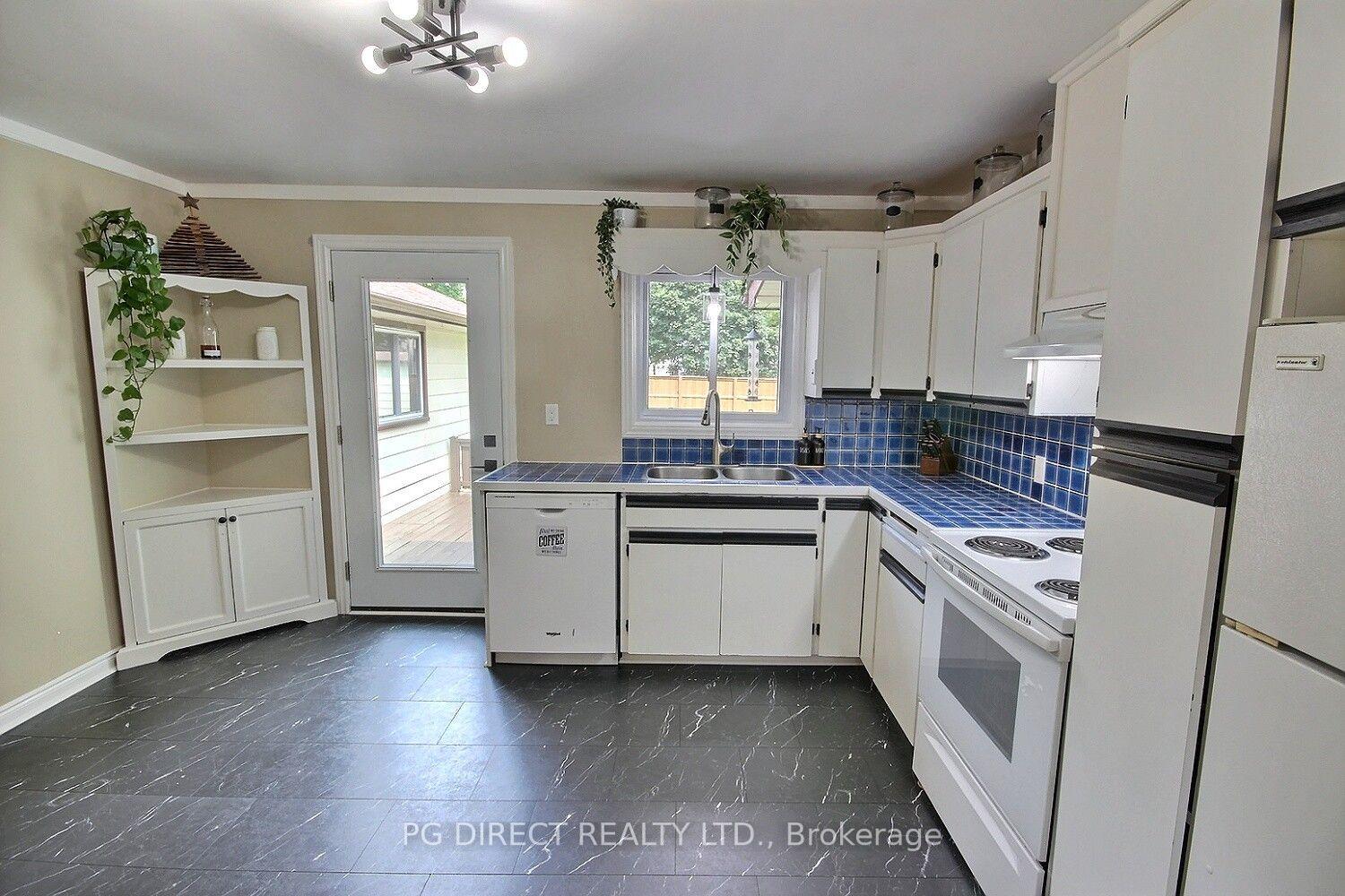 Photo 5 of 2402 Hamilton Road, Quinte West, Sidney Ward — HOMEH