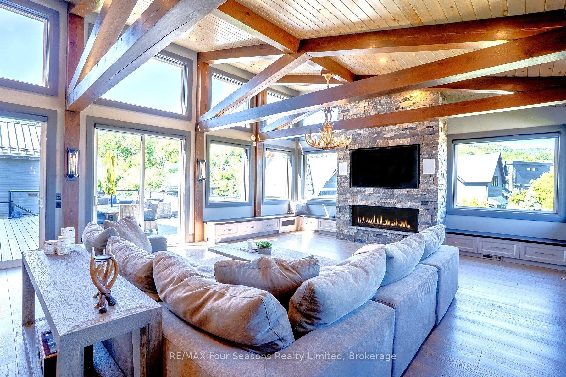 Photo 24 of 116 Arnot Crescent, Blue Mountains — HOMEH