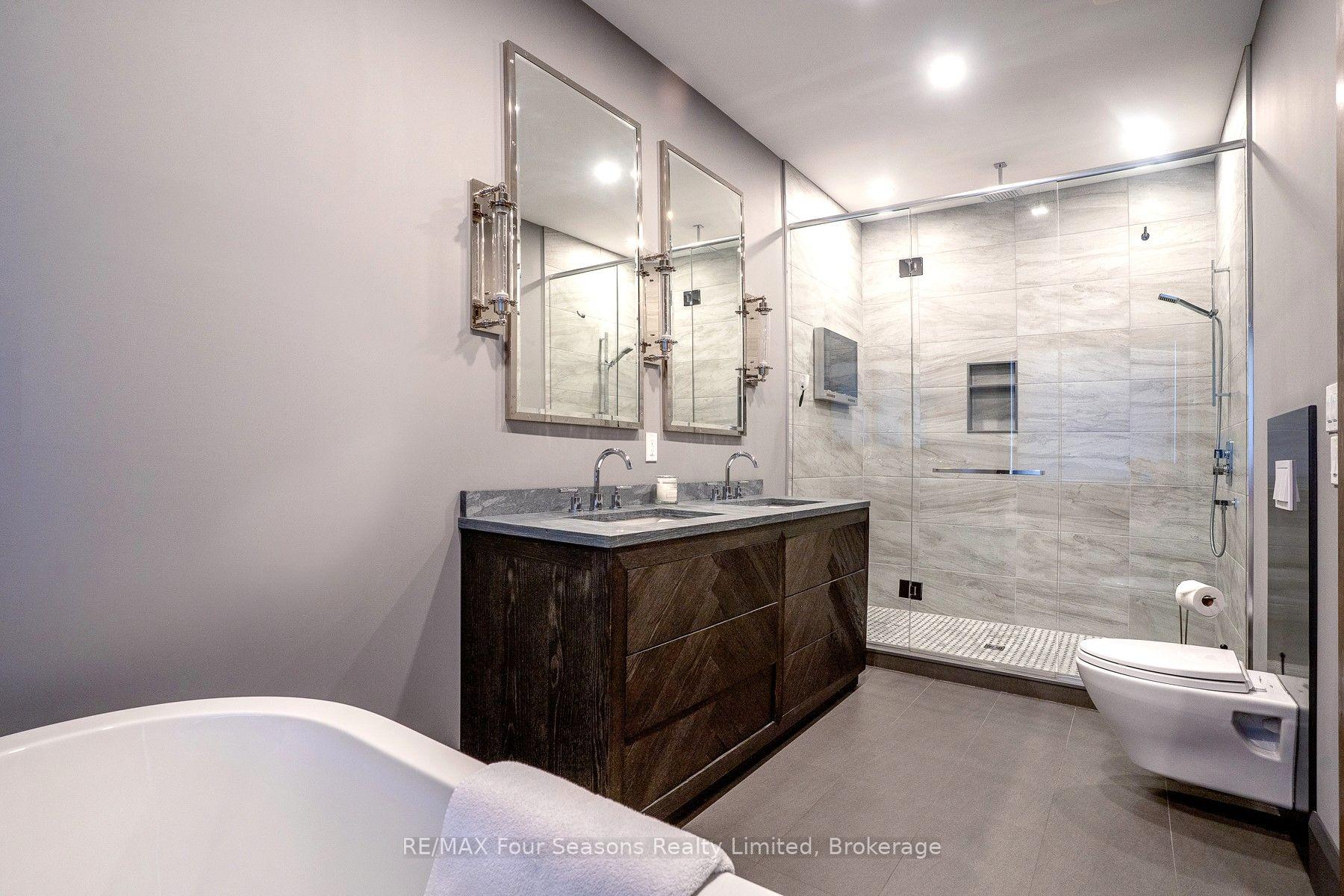 Photo 46 of 116 Arnot Crescent, Blue Mountains — HOMEH