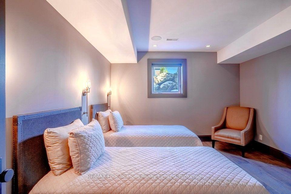 Photo 63 of 116 Arnot Crescent, Blue Mountains — HOMEH