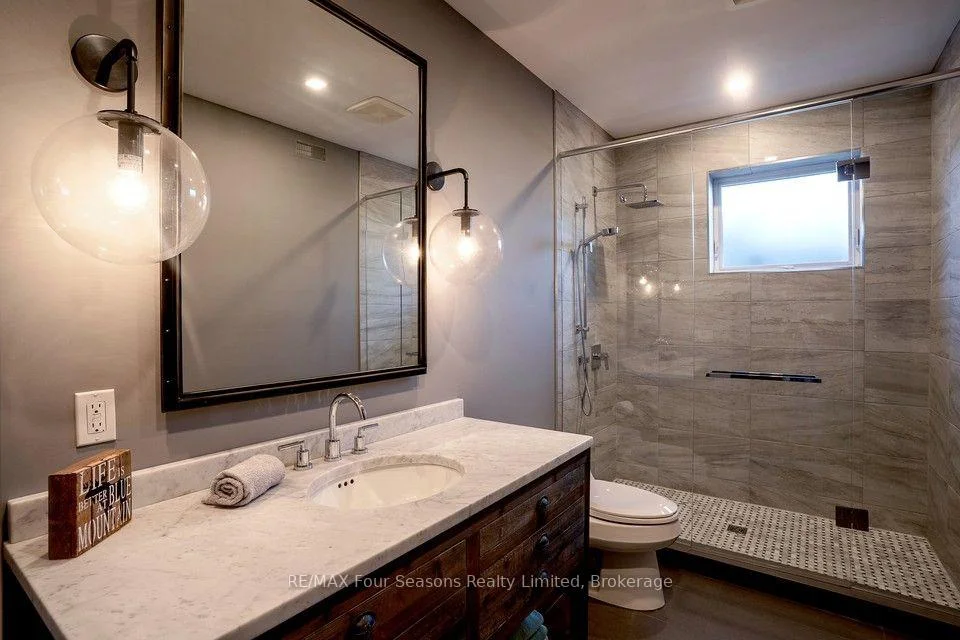 Photo 62 of 116 Arnot Crescent, Blue Mountains — HOMEH