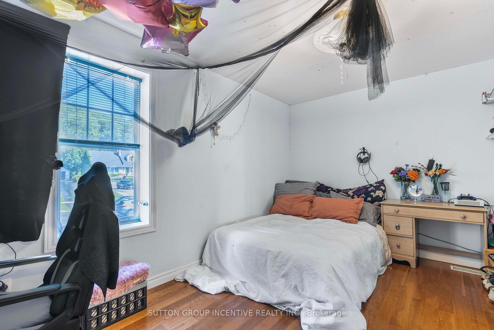 Photo 15 of 149 Blake Street, Barrie, North Shore — HOMEH
