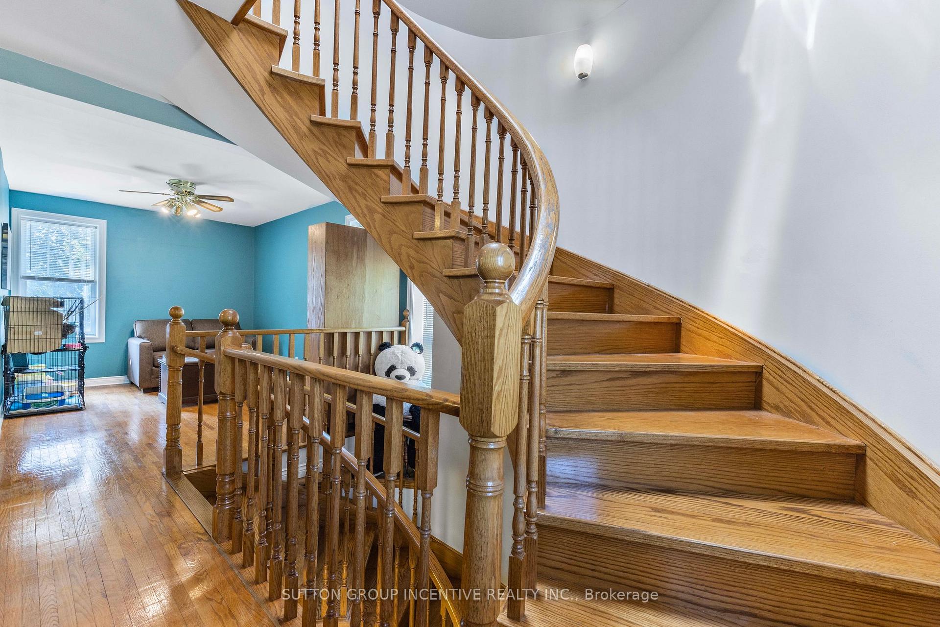 Photo 17 of 149 Blake Street, Barrie, North Shore — HOMEH