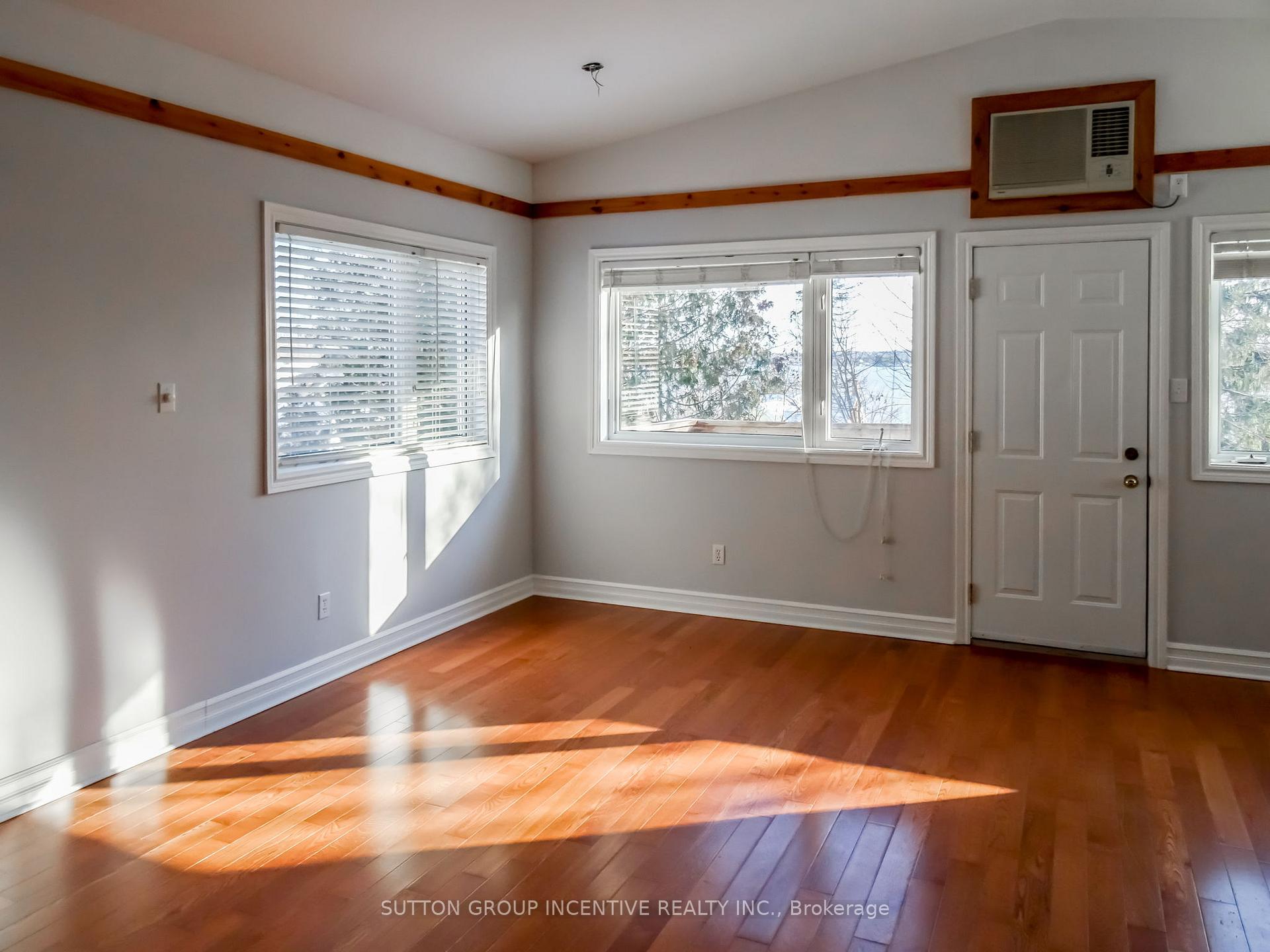 Photo 32 of 149 Blake Street, Barrie, North Shore — HOMEH