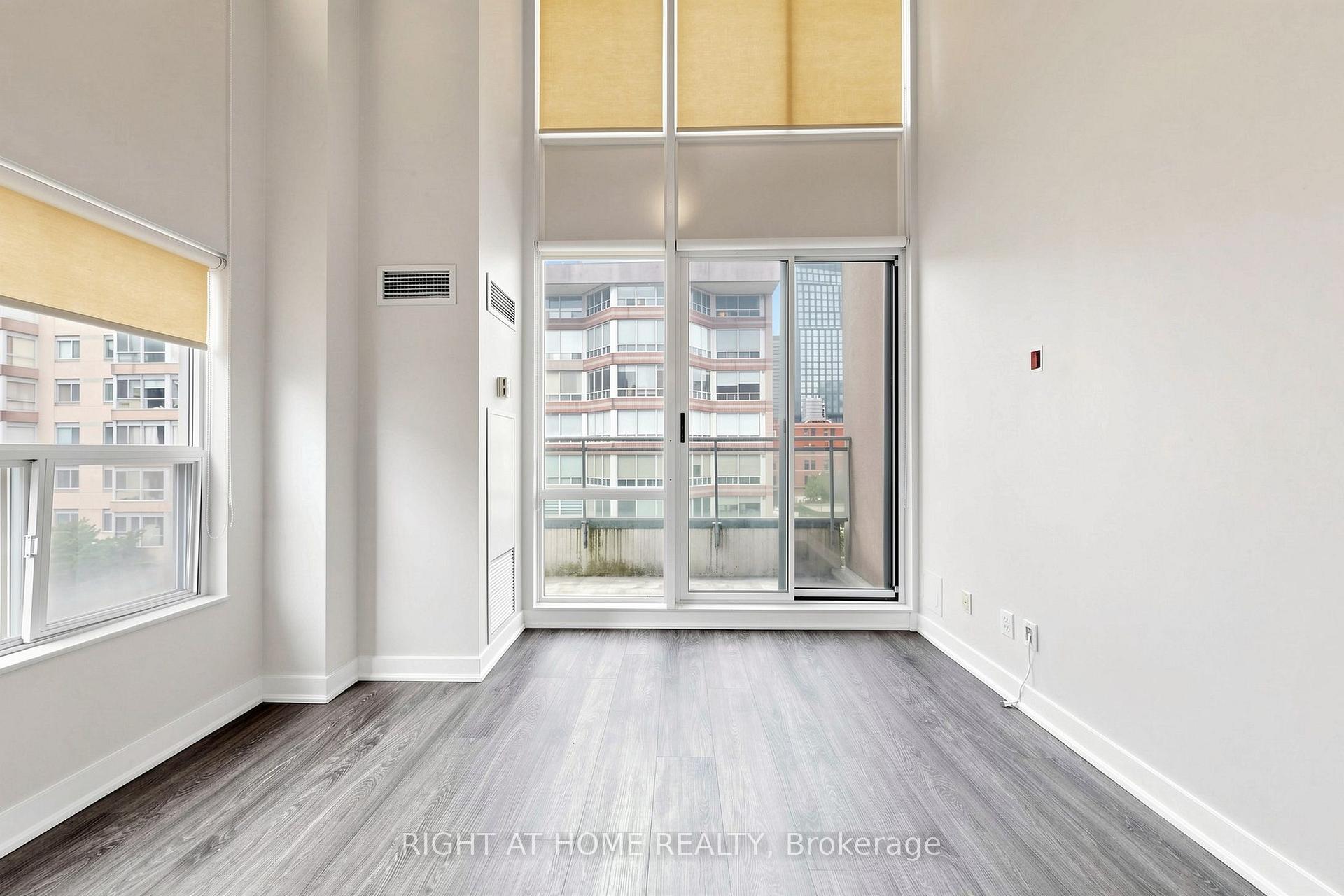 Photo 2 of Unit 501, 77 Lombard Street, Toronto, Church-Yonge Corridor — HOMEH