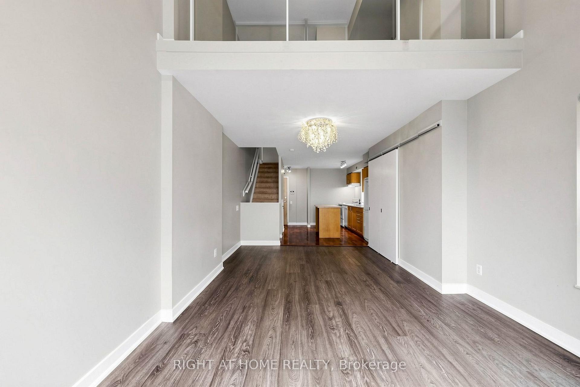 Photo 5 of Unit 501, 77 Lombard Street, Toronto, Church-Yonge Corridor — HOMEH
