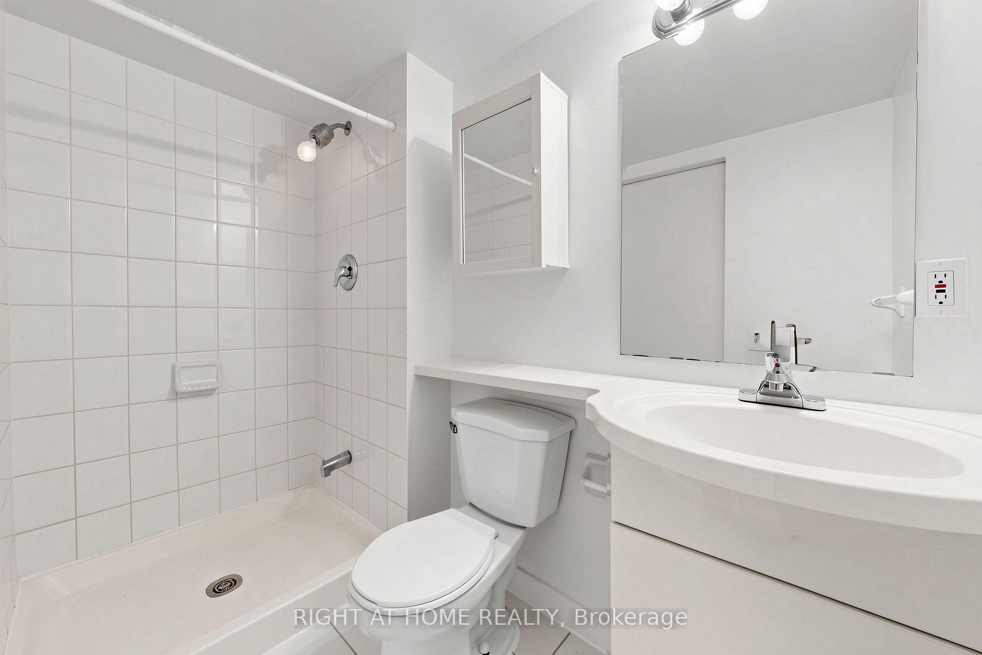 Photo 12 of Unit 501, 77 Lombard Street, Toronto, Church-Yonge Corridor — HOMEH