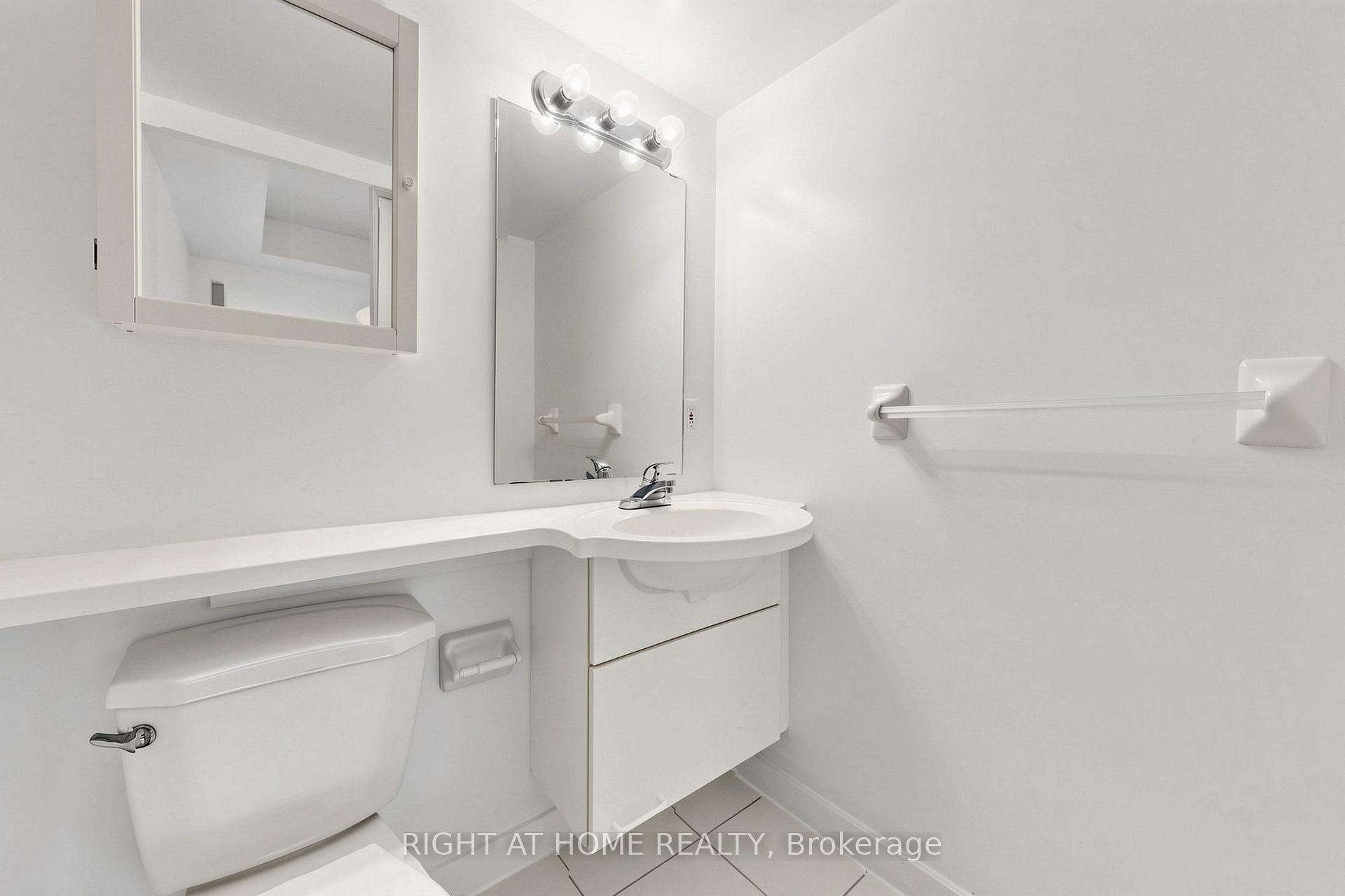 Photo 13 of Unit 501, 77 Lombard Street, Toronto, Church-Yonge Corridor — HOMEH