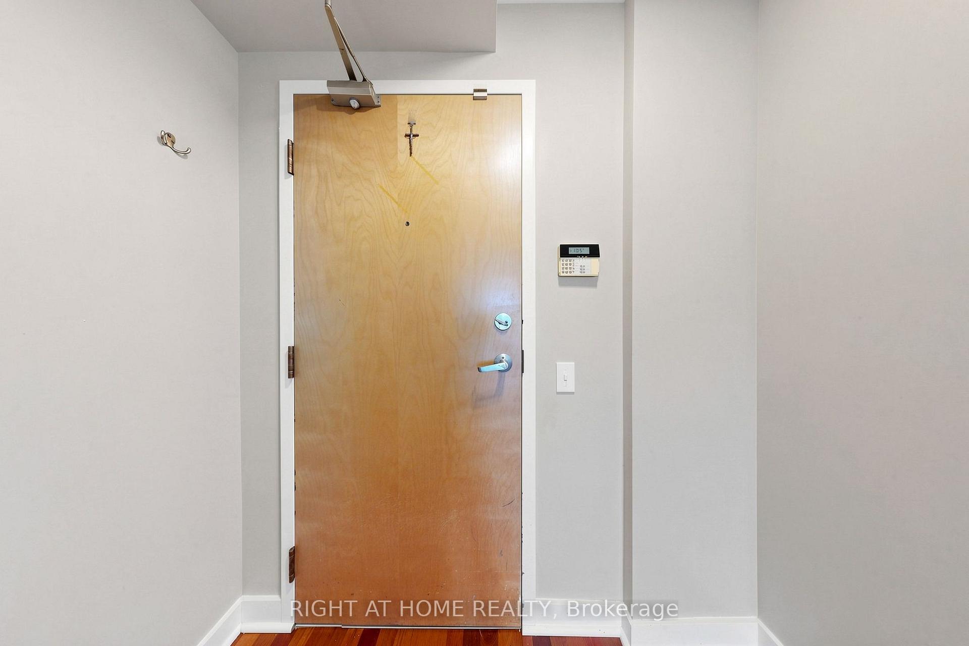 Photo 26 of Unit 501, 77 Lombard Street, Toronto, Church-Yonge Corridor — HOMEH