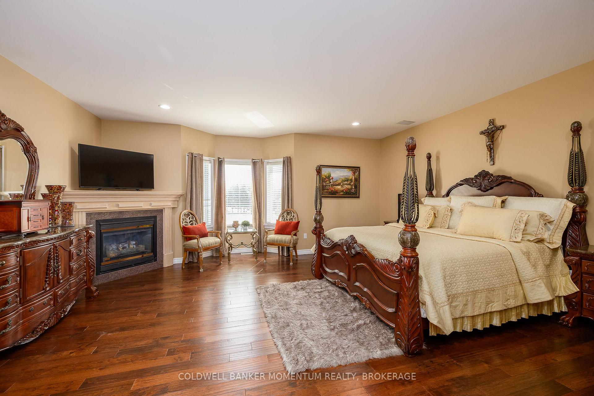 Photo 18 of 5246 Marcel Crescent, Niagara Falls, Morrison — HOMEH
