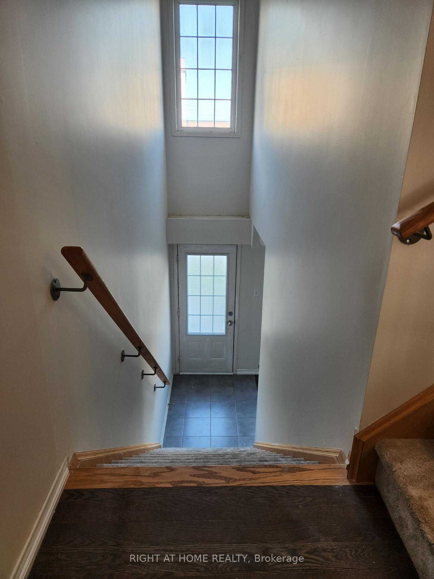 Photo 4 of 2564 Bromus Path, Oshawa, Windfields — HOMEH