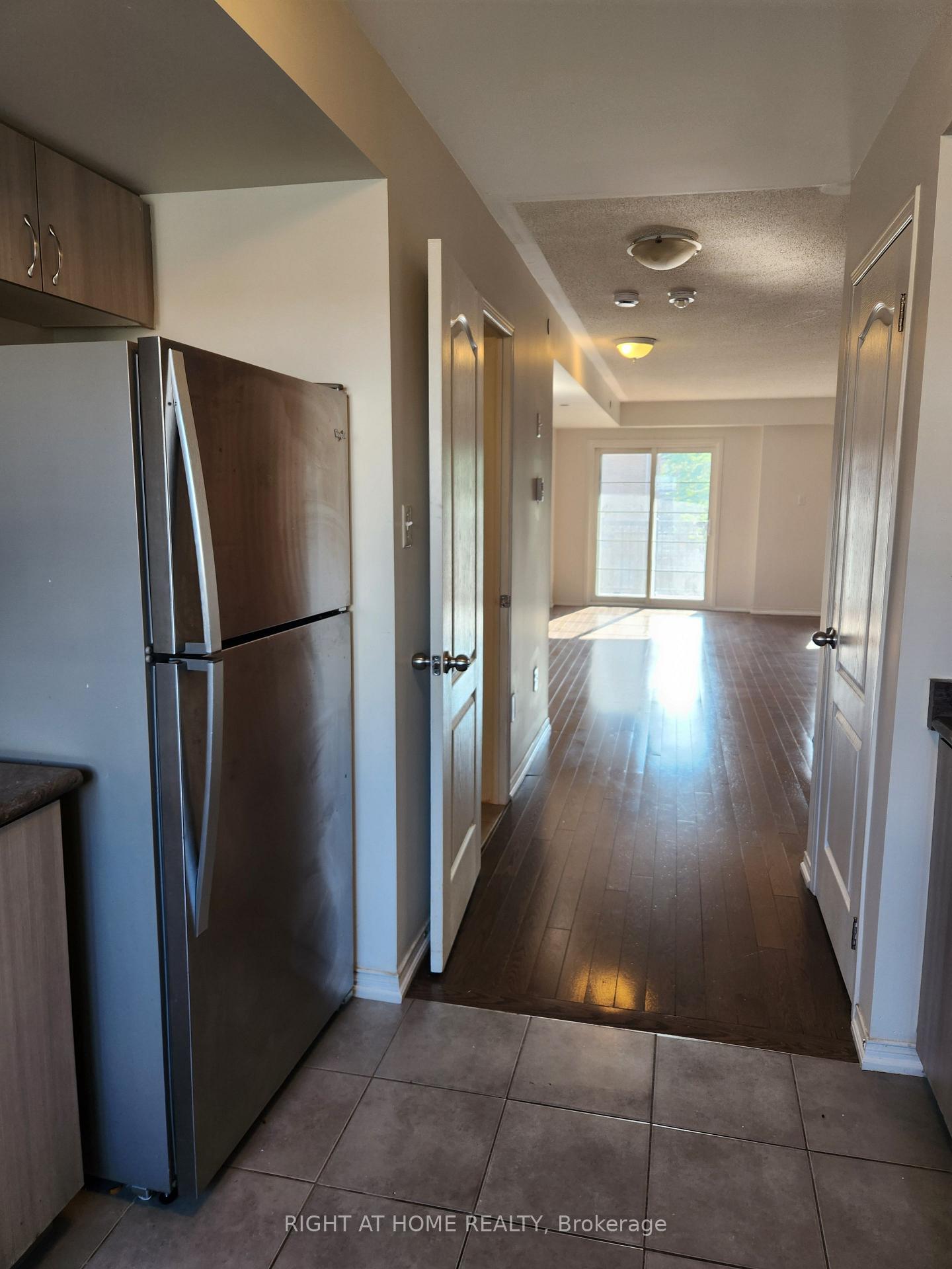 Photo 11 of 2564 Bromus Path, Oshawa, Windfields — HOMEH