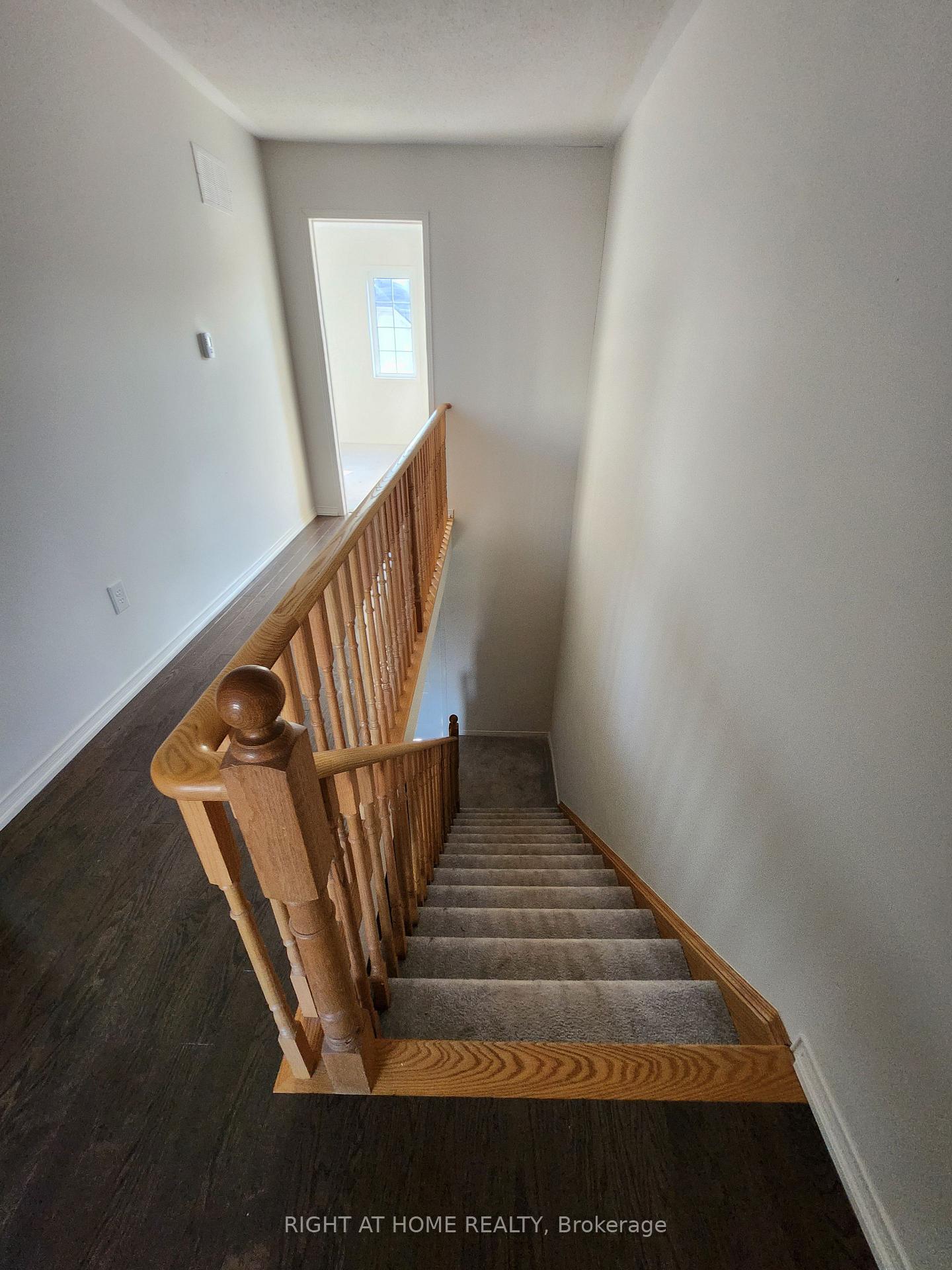 Photo 29 of 2564 Bromus Path, Oshawa, Windfields — HOMEH