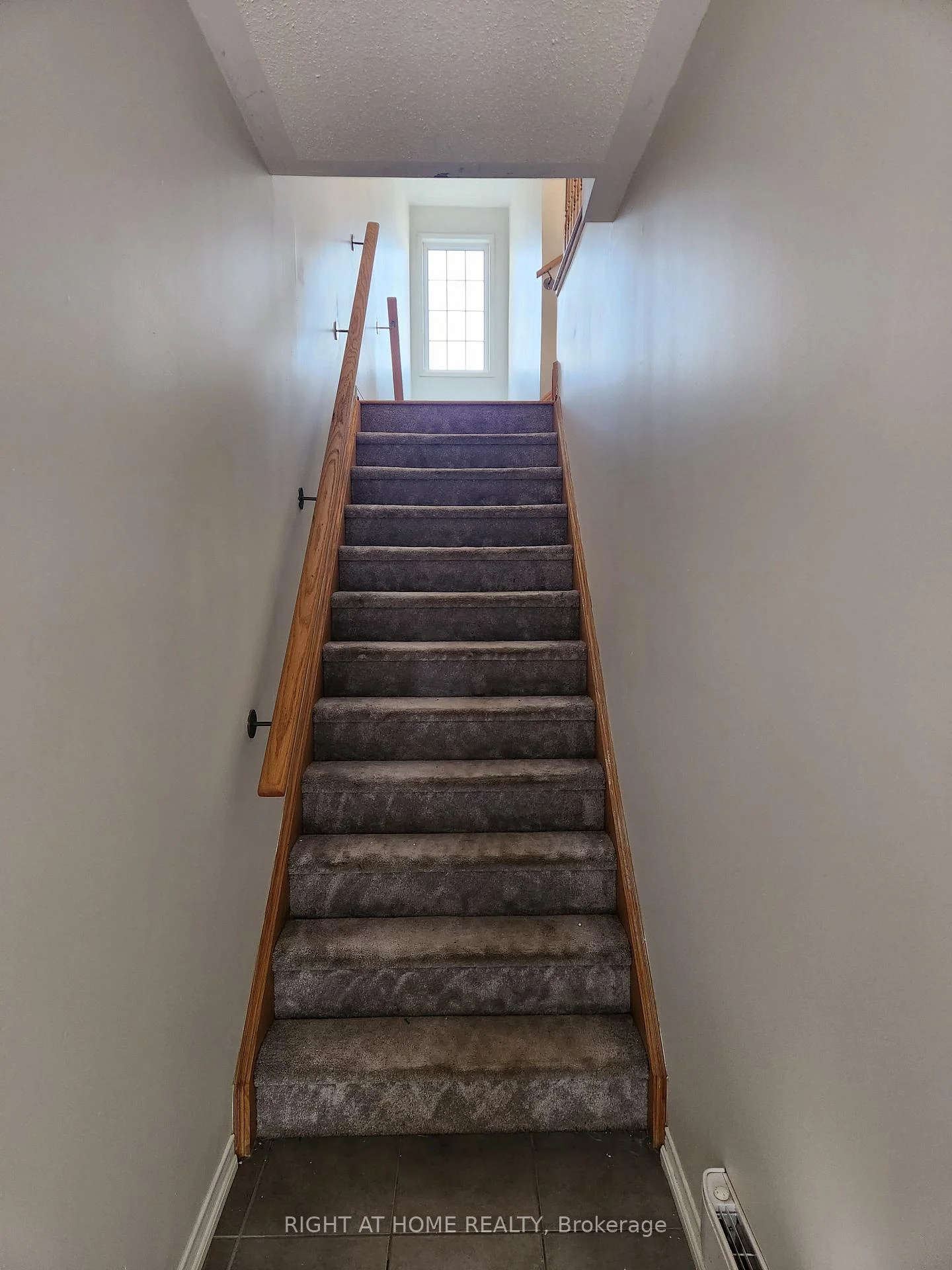 Photo 3 of 2564 Bromus Path, Oshawa, Windfields — HOMEH