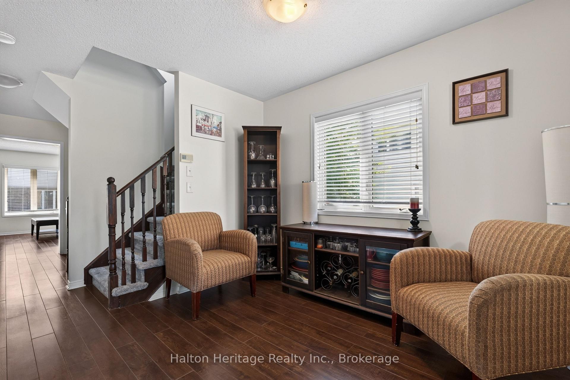 Photo 6 of 4828 Valera Road, Burlington, Alton — HOMEH