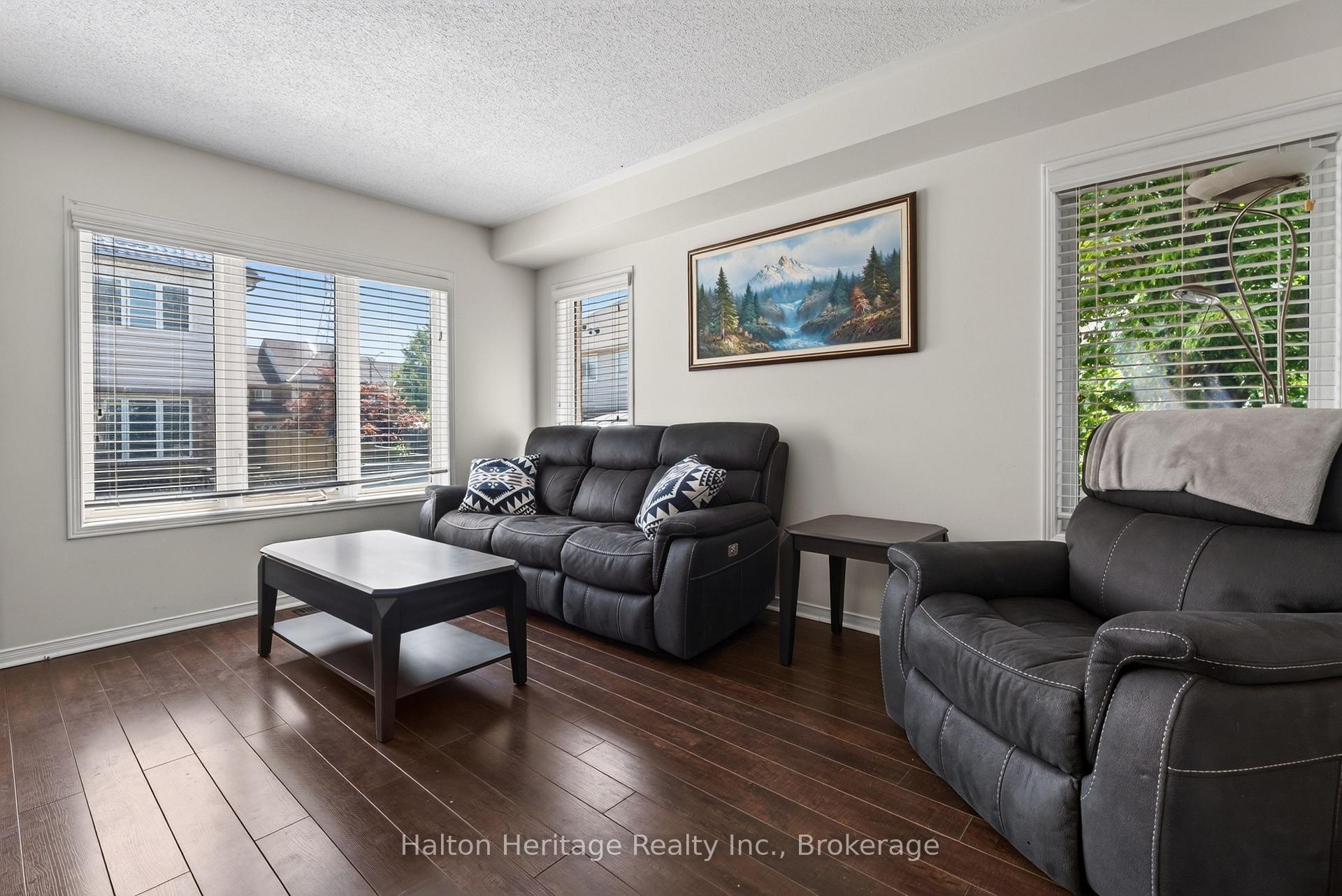Photo 9 of 4828 Valera Road, Burlington, Alton — HOMEH