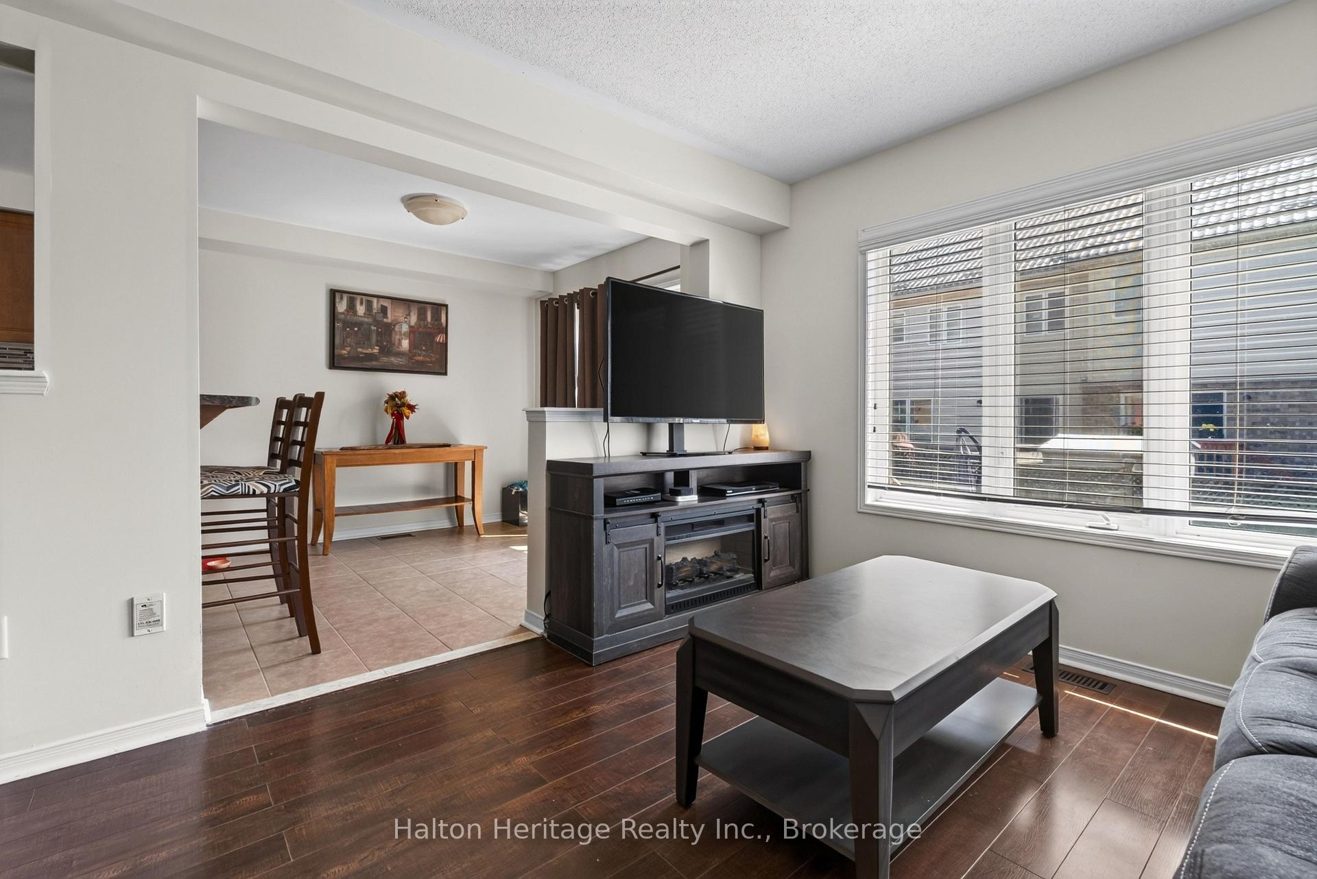 Photo 10 of 4828 Valera Road, Burlington, Alton — HOMEH